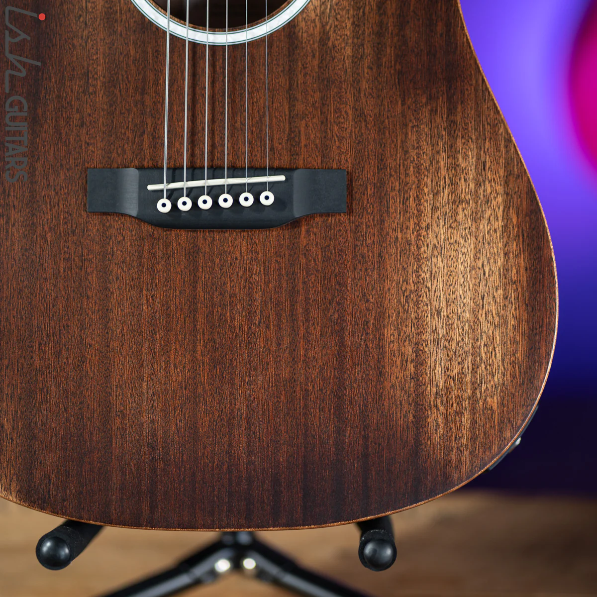 Martin DJr-10E Streetmaster Natural Sapele - Image 4