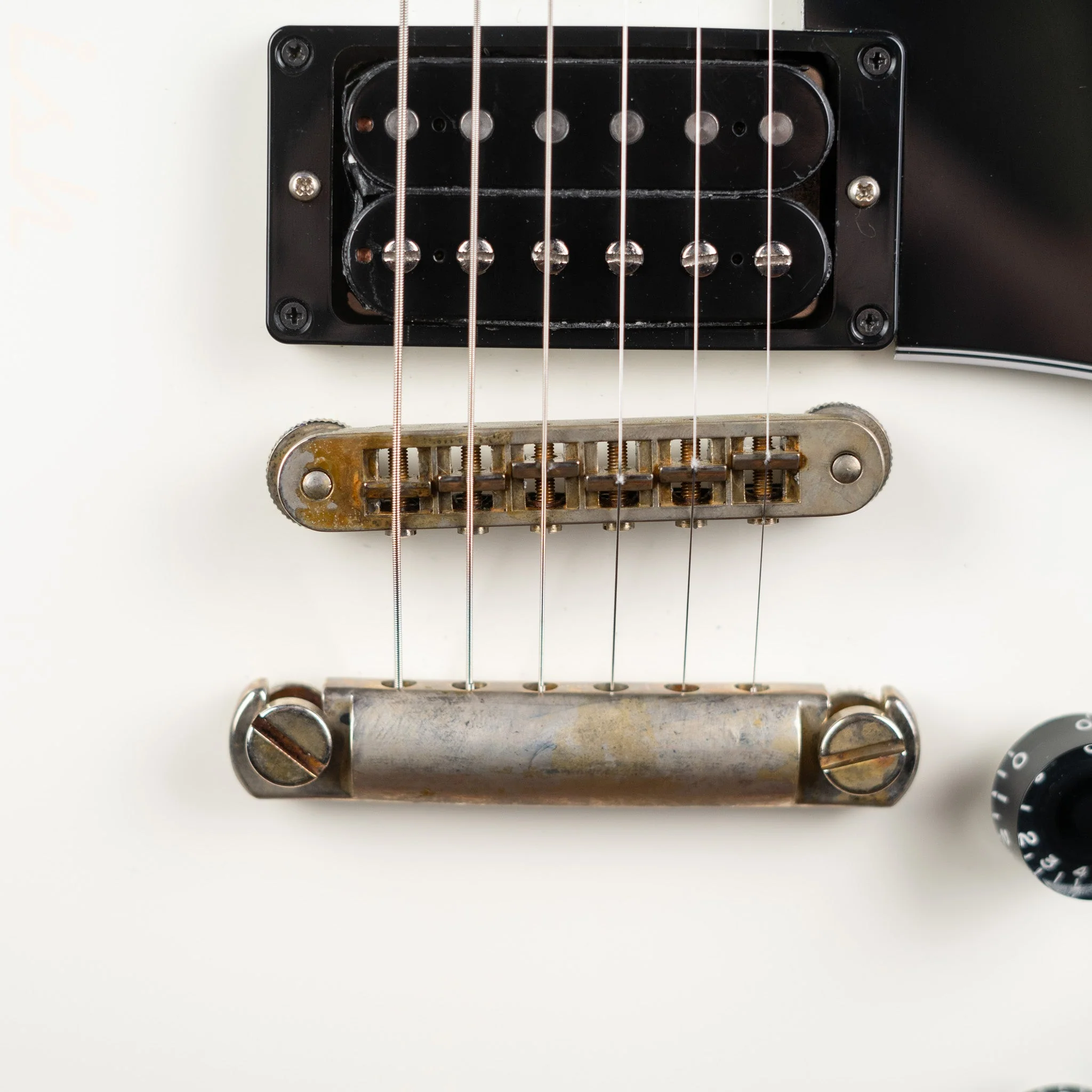 2022 Gibson Les Paul Custom w/ Ebony Fingerboard White Gloss - Image 5