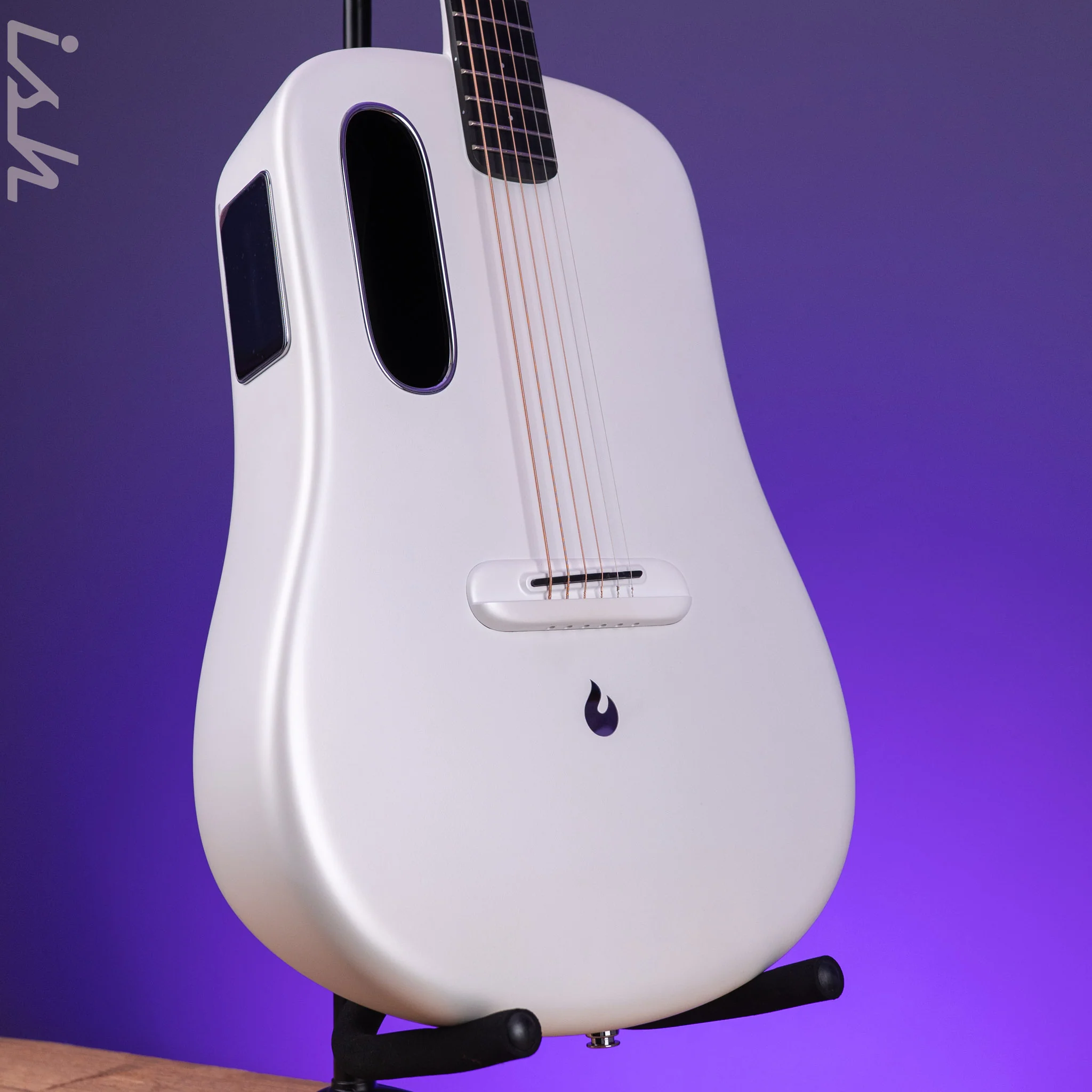 2023 LAVA ME 4 Carbon 38" Smart Acoustic-Electric Guitar White (w/ Airflow Bag) - Image 3