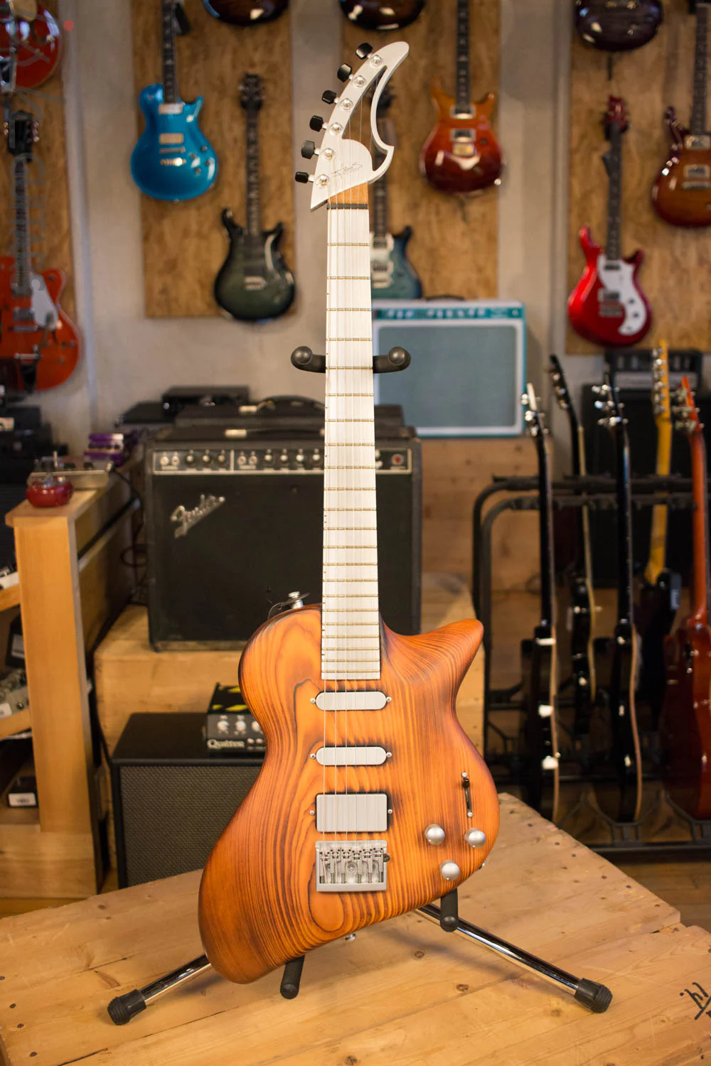 Andreas Guitars Feirce Shark Aluminum Fretboard Rare - Image 2