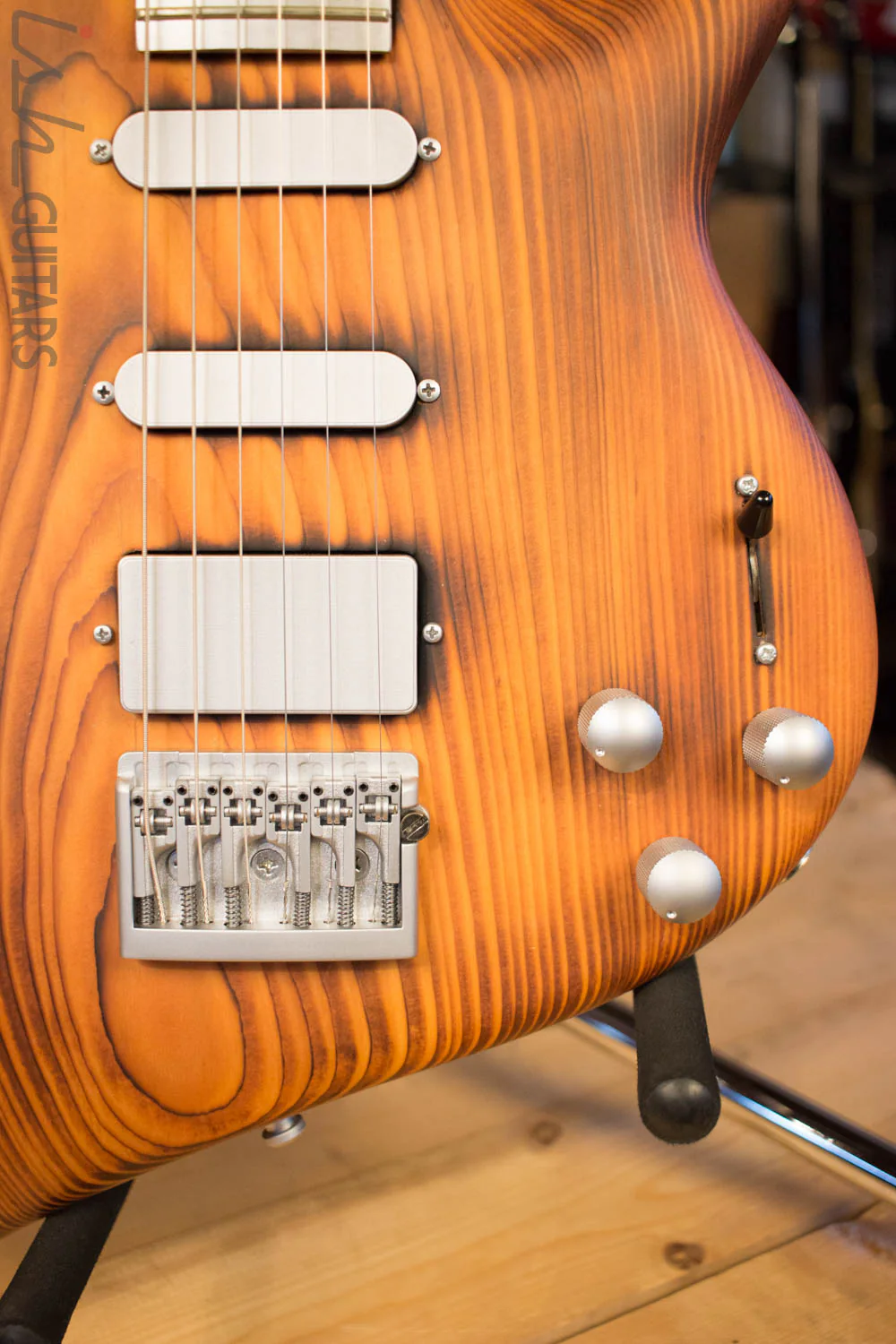 Andreas Guitars Feirce Shark Aluminum Fretboard Rare - Image 4