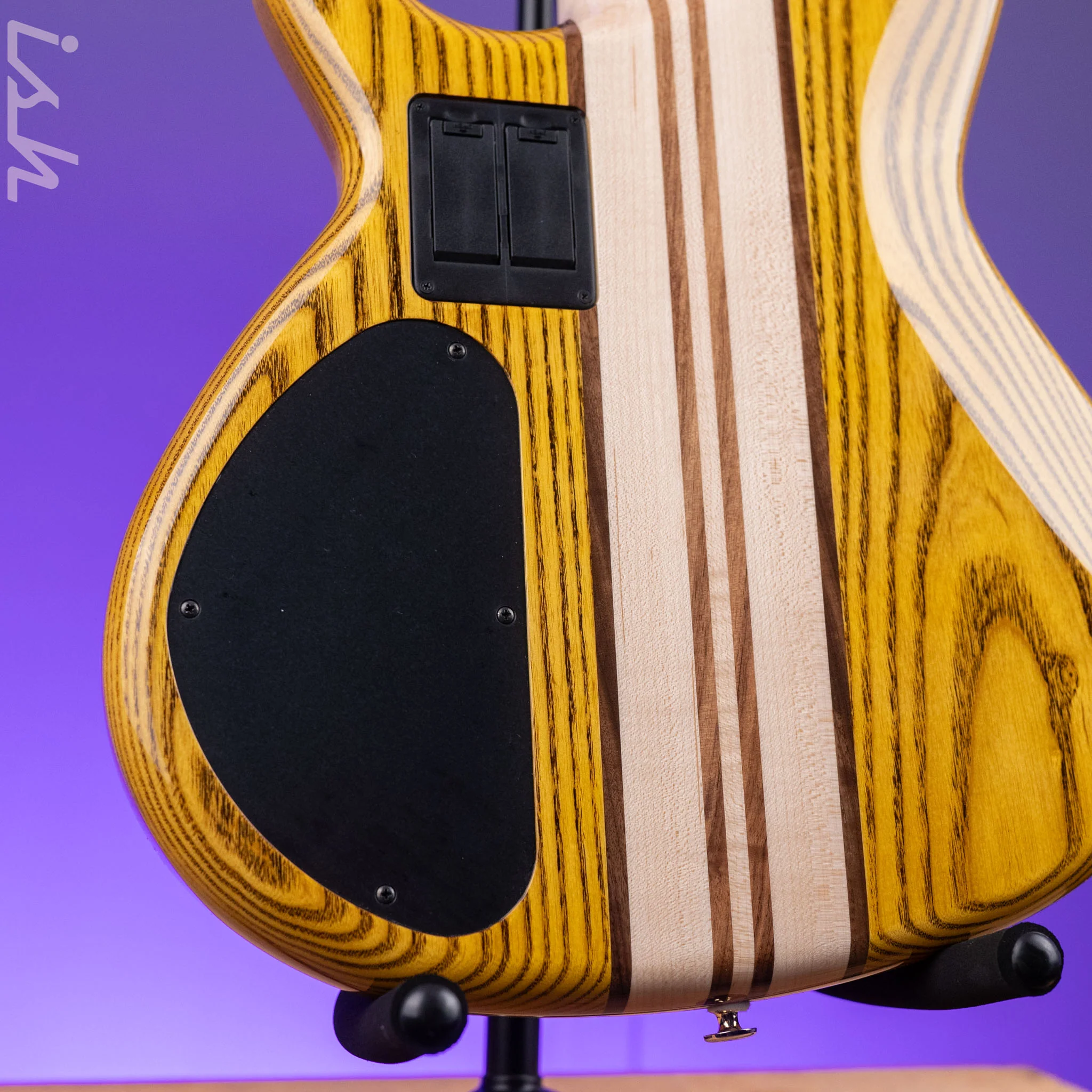 Aria Pro II SB-1000 4-String Bass Natural Oak Demo - Image 9