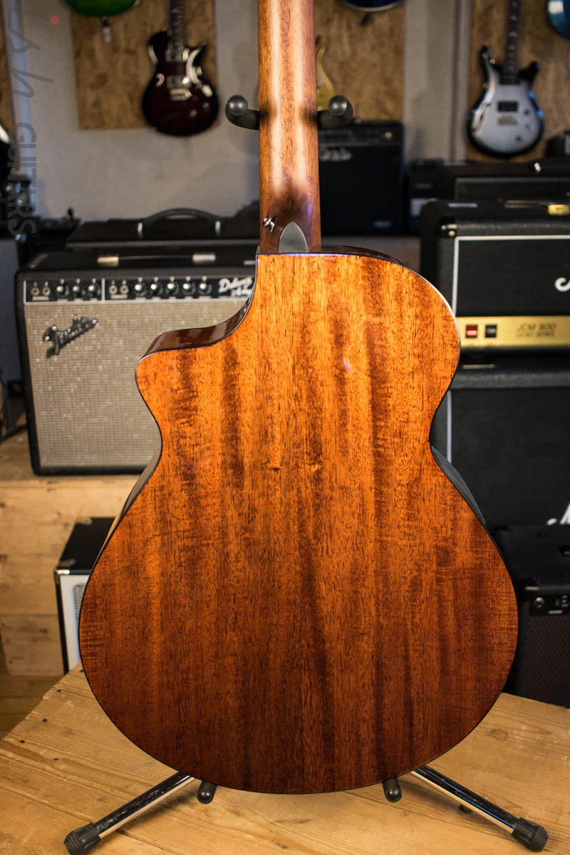 Breedlove Solo Acoustic Electric Bass Guitar - Image 7