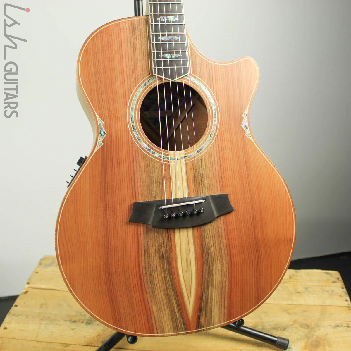Cole Clark Angel 3 AN3EC-RDBL Redwood Top B-Stock