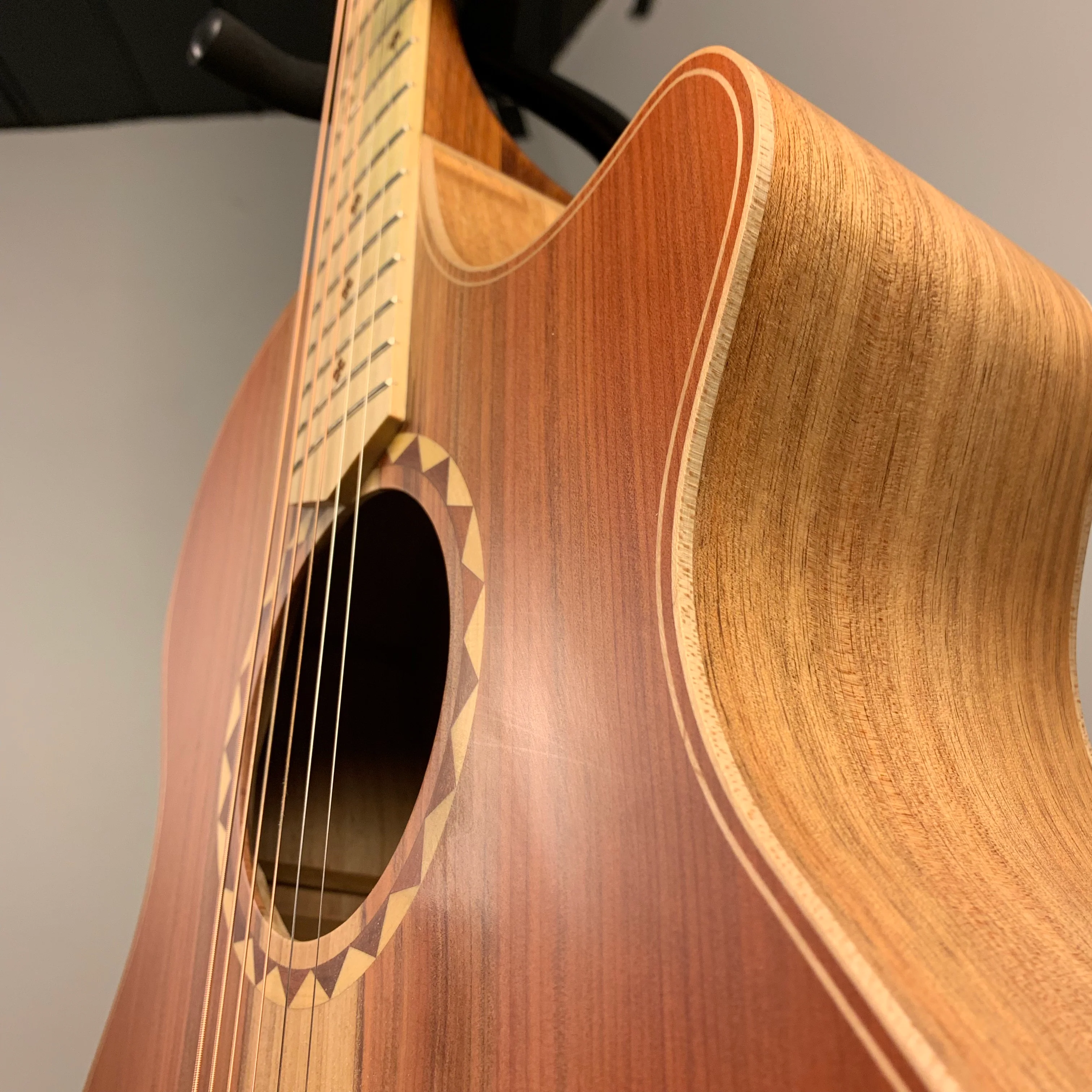 Cole Clark Angel AN2EC-RDBLSB Redwood Blackwood - Image 13