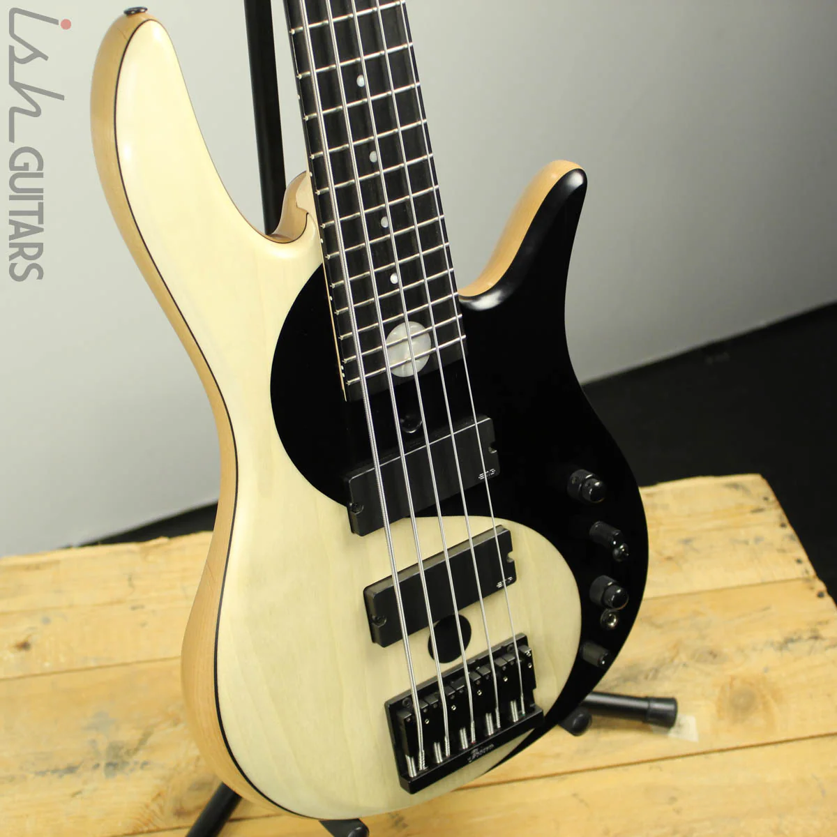 2018 Fodera Yin Yang 5 Standard Bass Guitar Limited Edition - Image 6