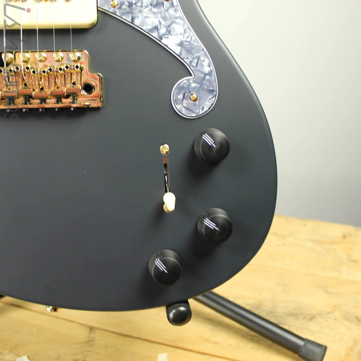 D’Angelico Deluxe Bob Weir Bedford Matte Stone - Image 3