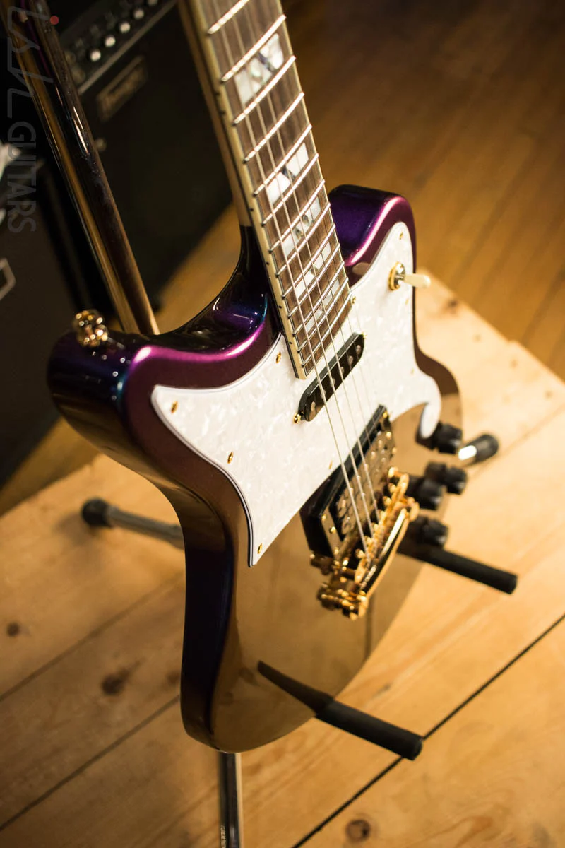 D’Angelico Deluxe Bedford Chameleon Finish - Image 7