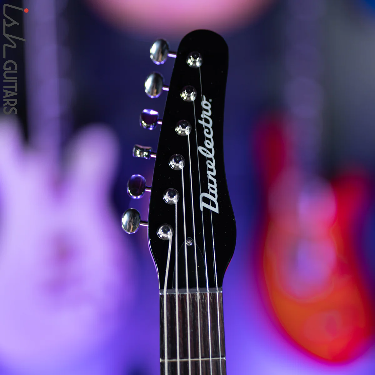 Danelectro 56 Singlecut Baritone Red Burst - Image 7
