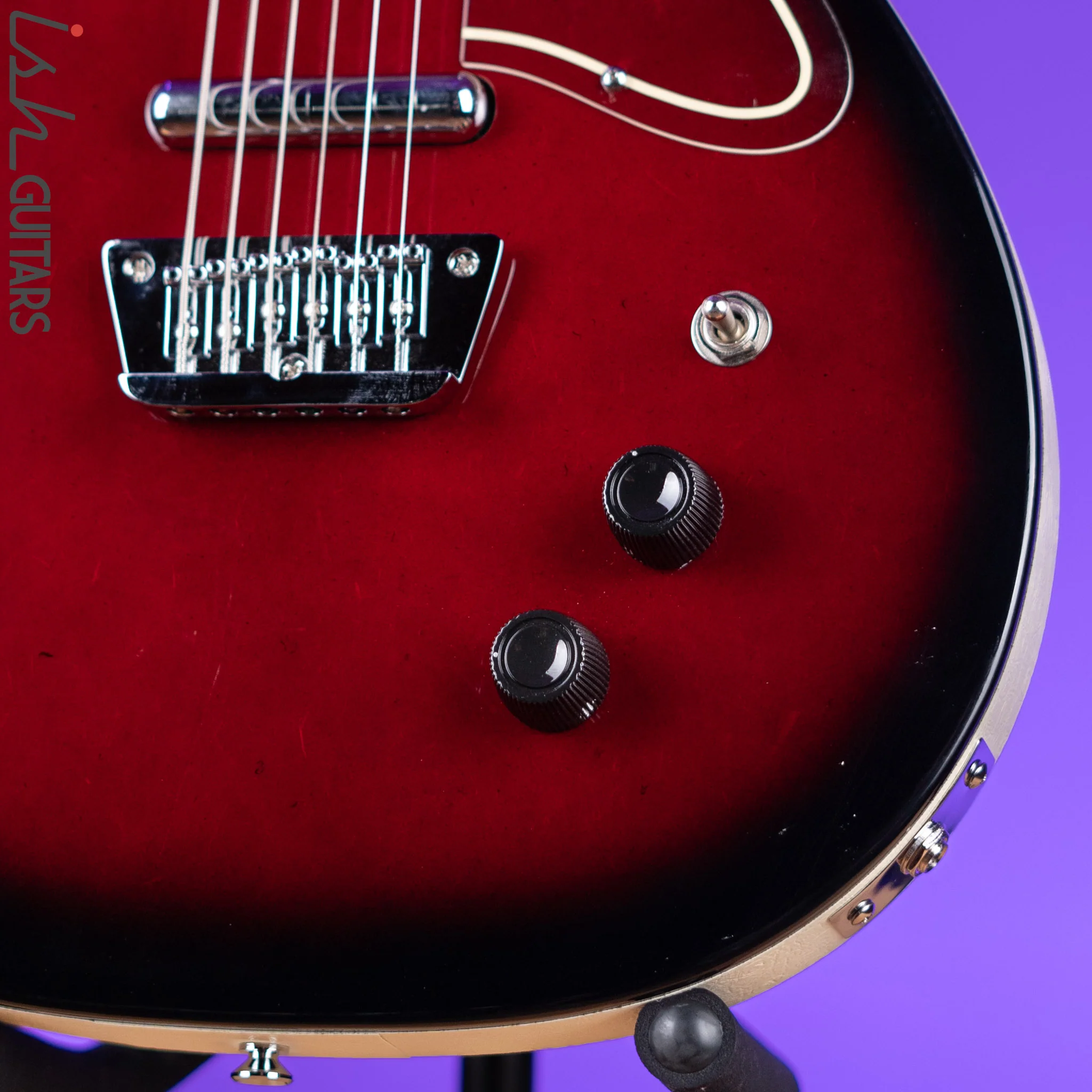 Danelectro '56 Singlecut Baritone Red Burst - Image 4