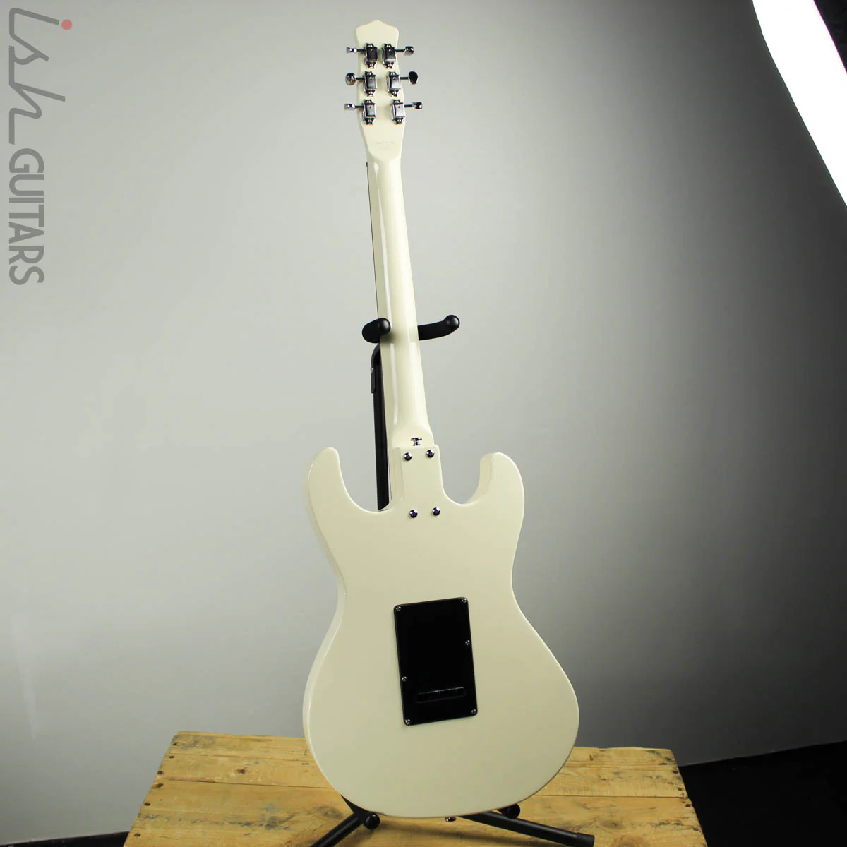 Danelectro ‘64XT Vintage Cream - Image 8