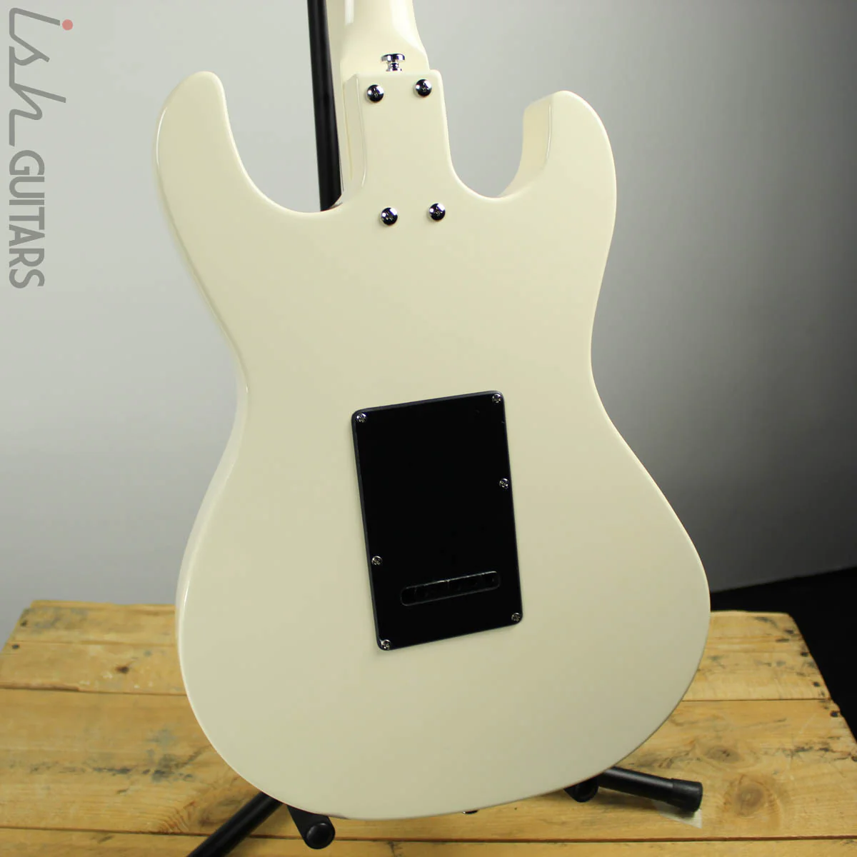 Danelectro ‘64XT Vintage Cream - Image 9
