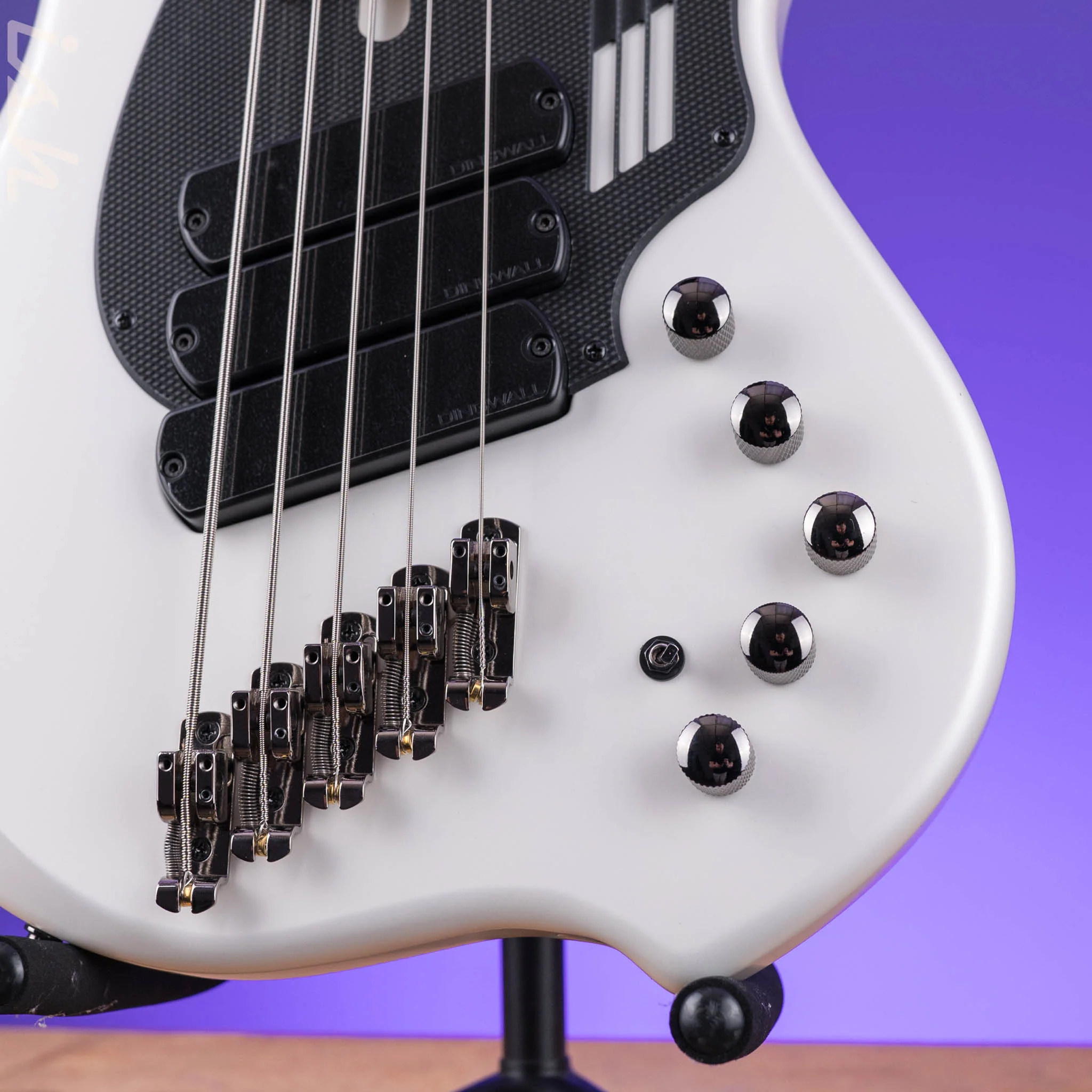 Dingwall NG-3 5-String Bass Matte Ducati Pearl White - Image 4