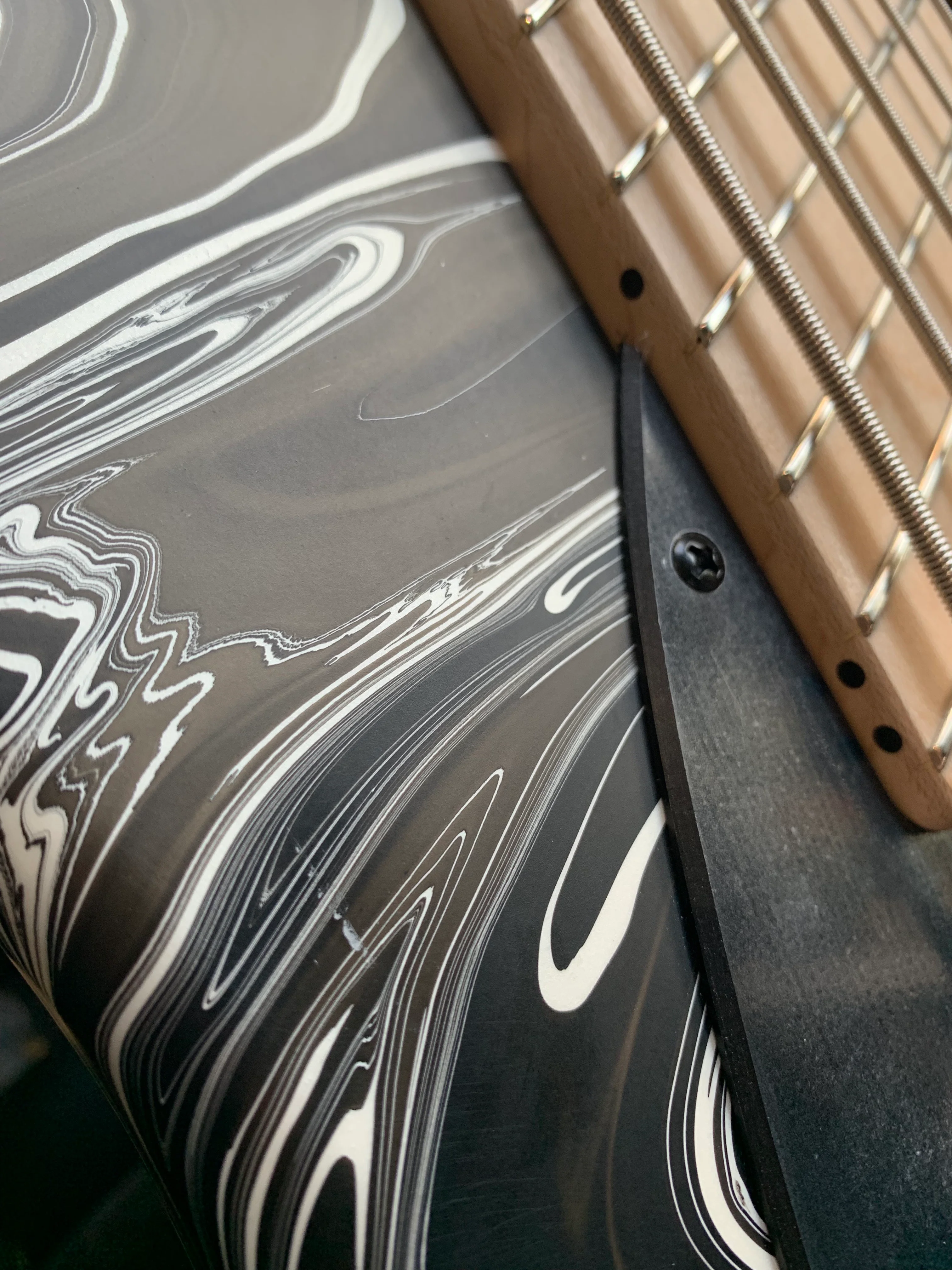 Dingwall NG2 5-String Ducati White Swirl B-STOCK - Image 13