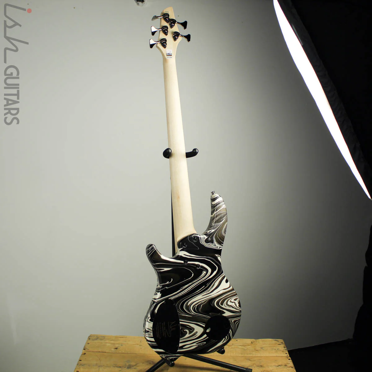 Dingwall NG2 5-String Ducati White Swirl B-STOCK - Image 8