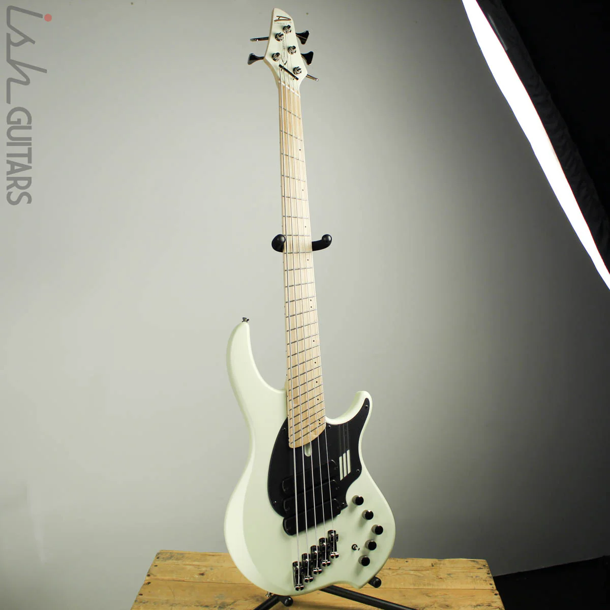 Dingwall NG3 5-String Ducati White - Image 2