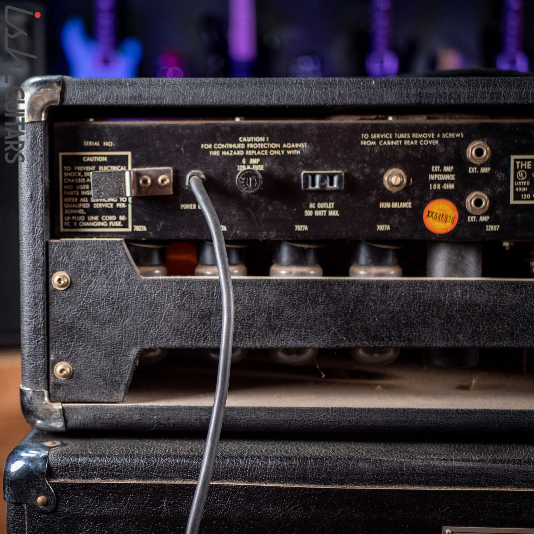 Early 1970s Ampeg V-4 Guitar/Bass Amplifier Head and Cabinet w/ Reverb - Image 11