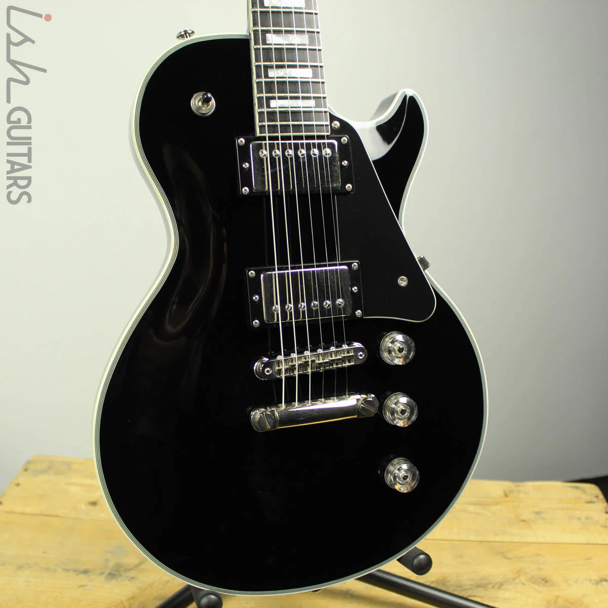 Electra Omega Gloss Black