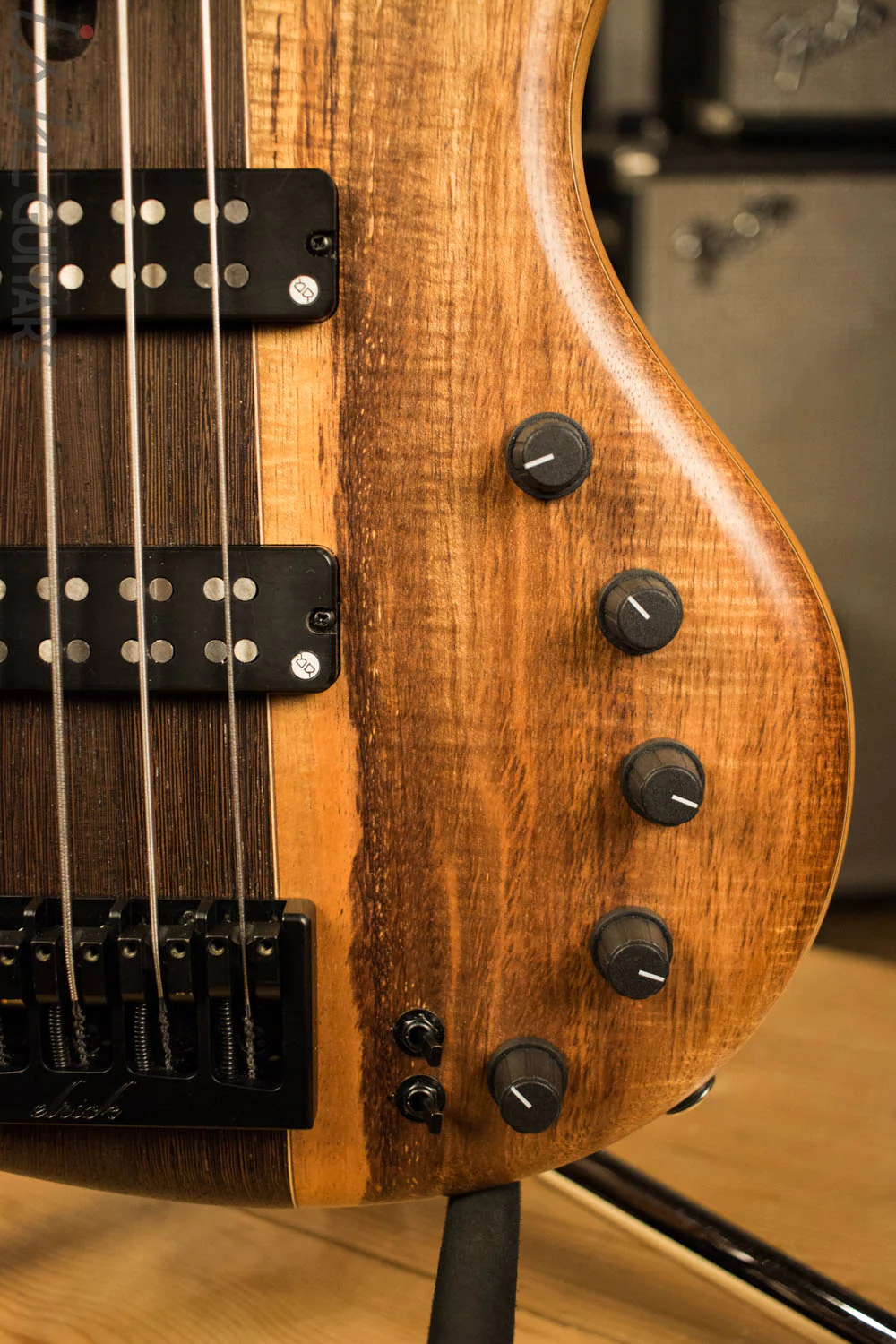 Elrick Singlecut Neck Through Bass Guitar Wenge Neck - Image 4