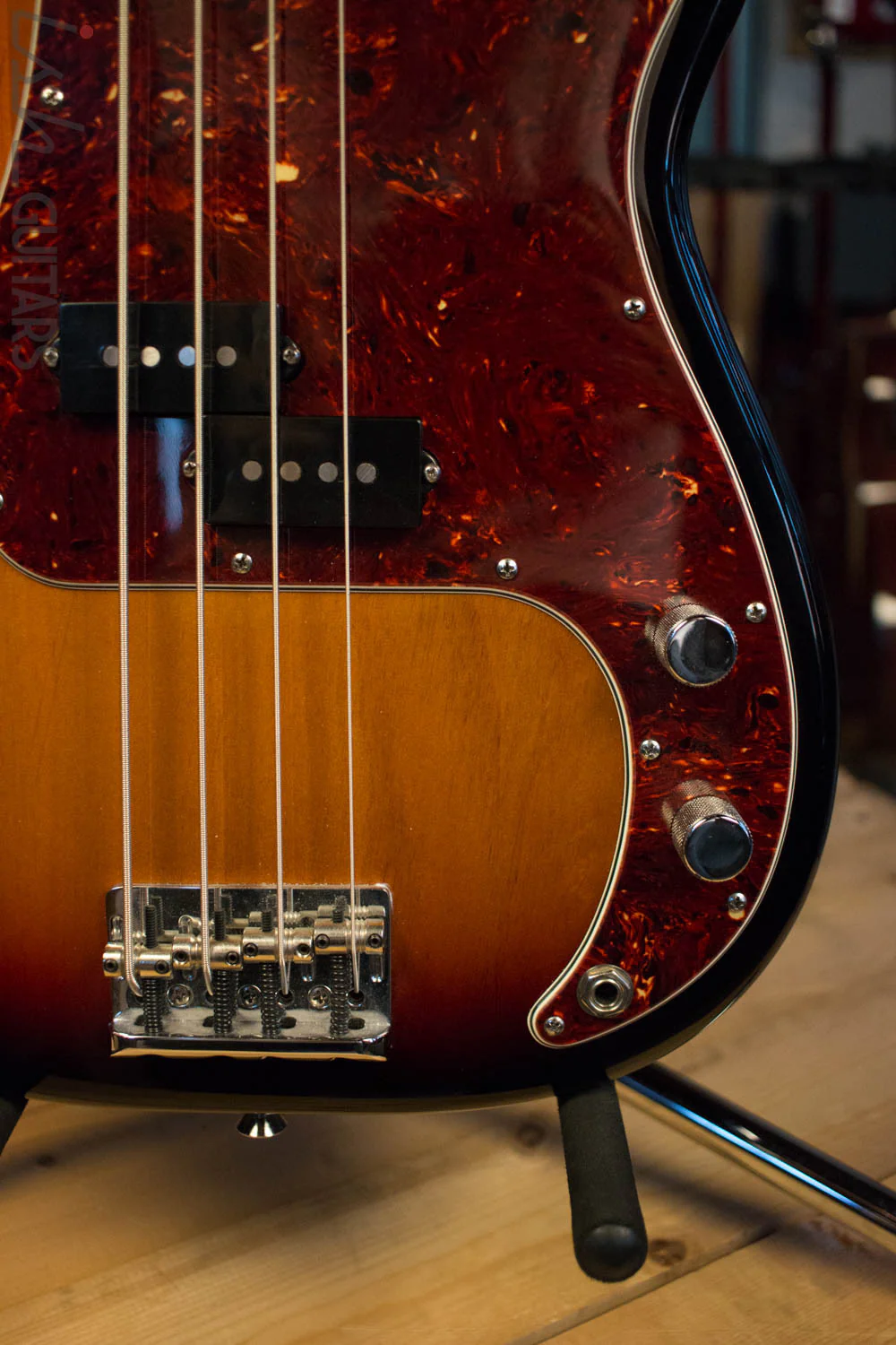2010 Fender Precision Bass USA Sunburst - Image 4