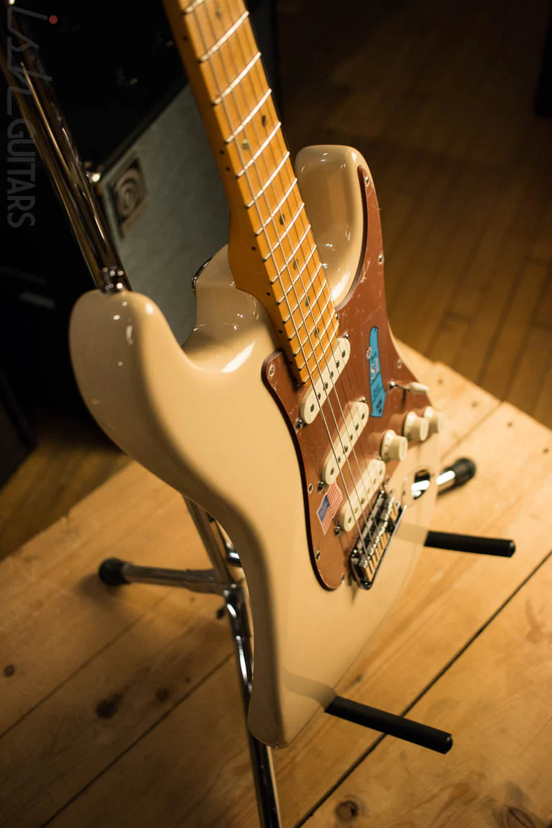 2007 Fender Stratocaster American Deluxe Stratocaster “V” Neck Strat DEAD MINT! - Image 6