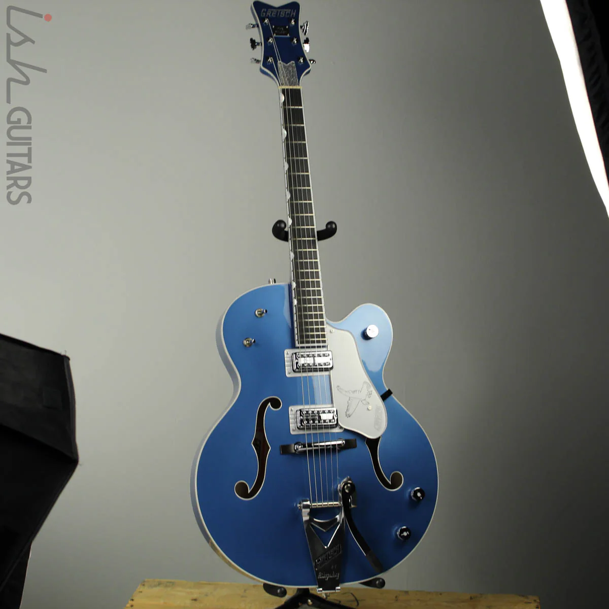 Gretsch G6136T-59 Limited Edition Falcon with Bigsby Ebony Fretboard Lake Placid Blue - Image 2