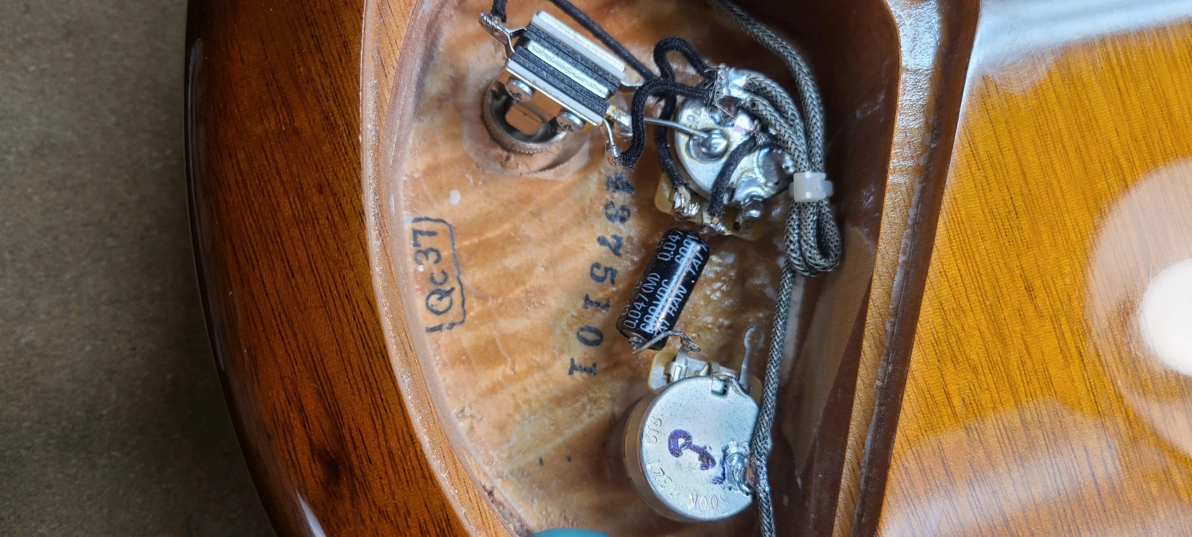 Giffin Standard Tiger Eye Burst - Image 13