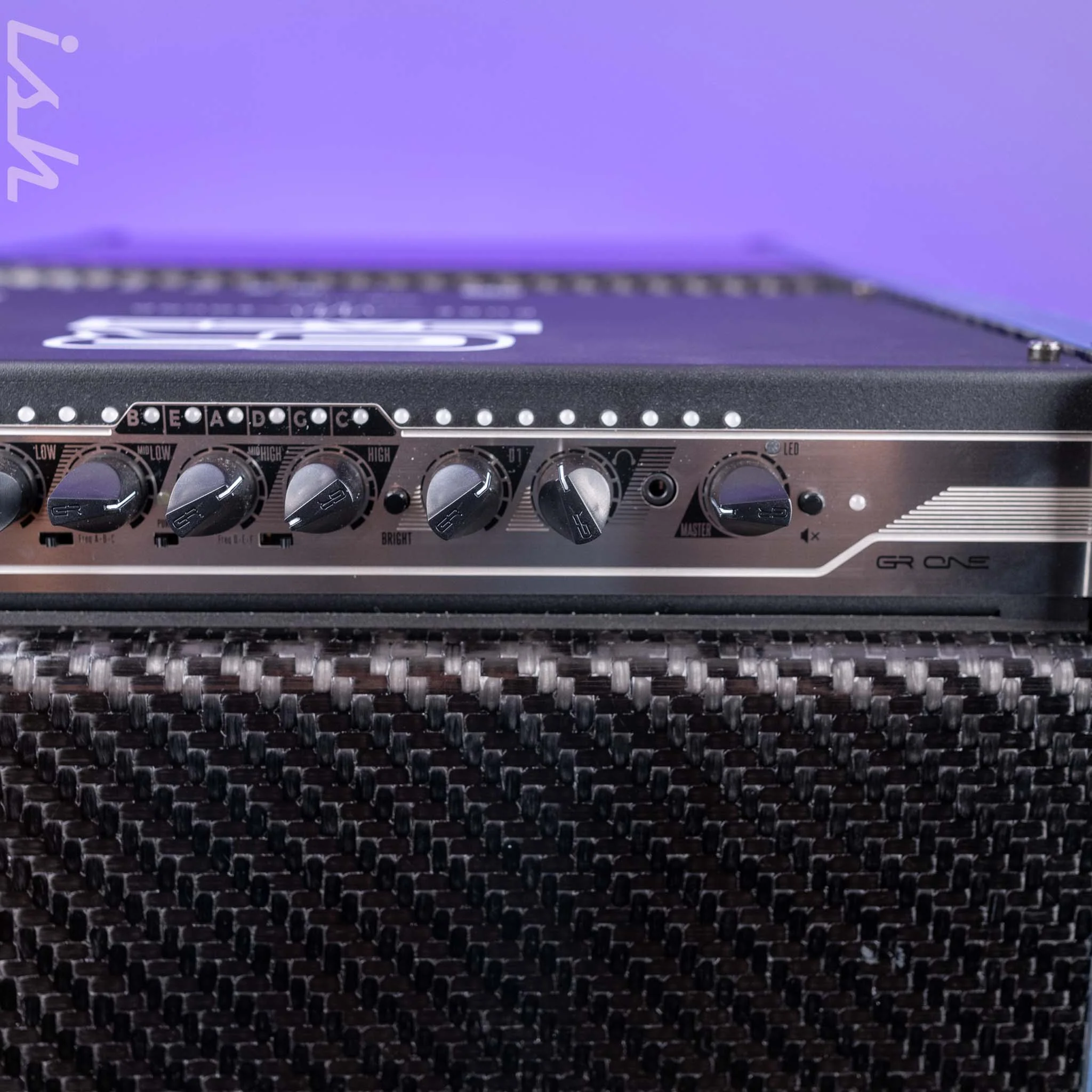 GR Audio AT 210V Bass Combo Amp Carbon Fiber 350W 2x10" 4 Ohm - Image 7