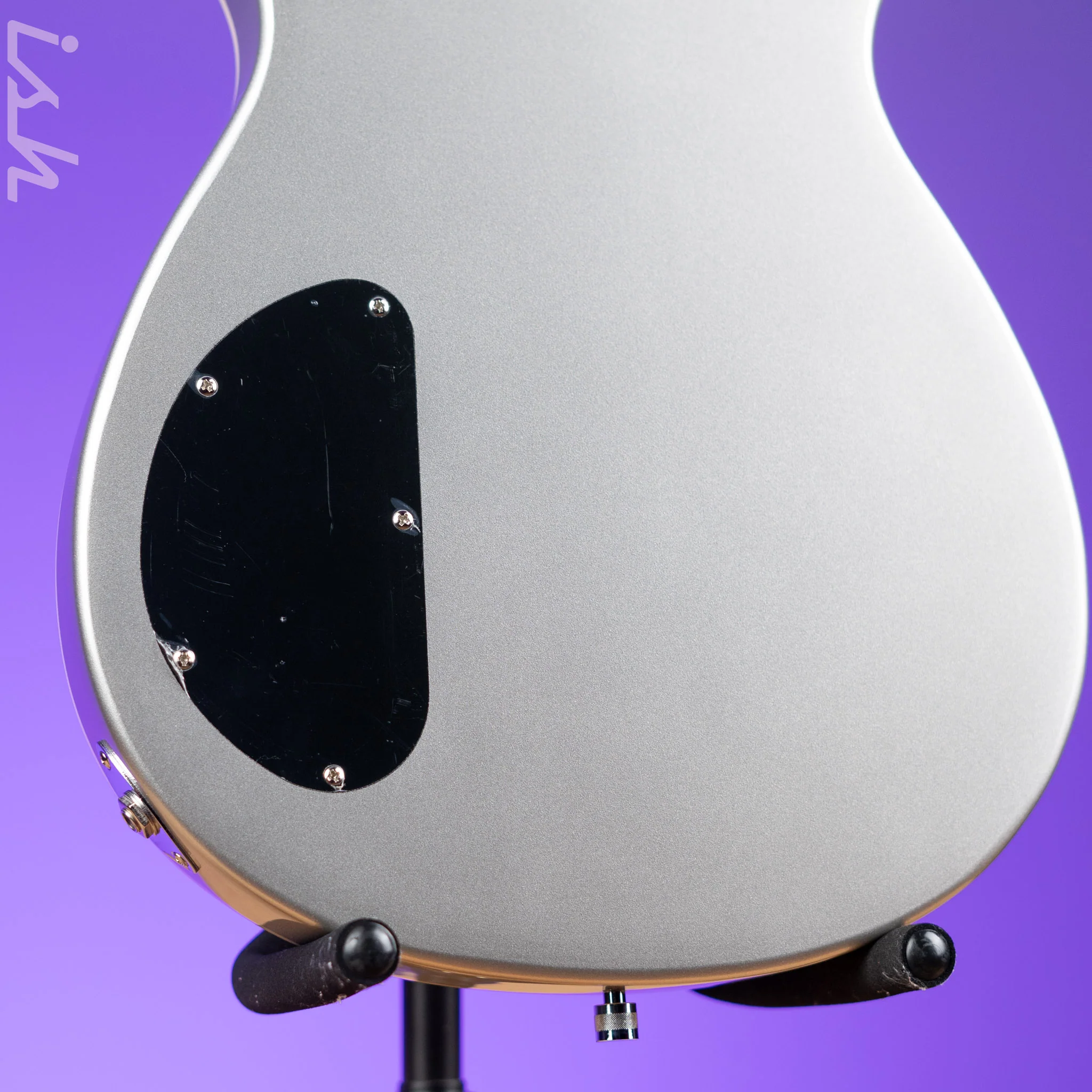 2021 Gretsch G5260T Electromatic Baritone w/ Bigsby Silver - Image 11