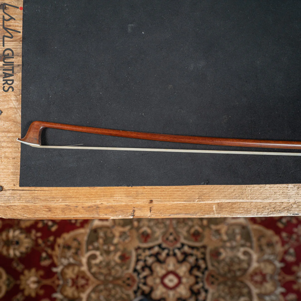 Guy Laurent Workshop Pernambuco Violin Bow - 4/4 size - Round Stick - Silver Mounted - Image 2