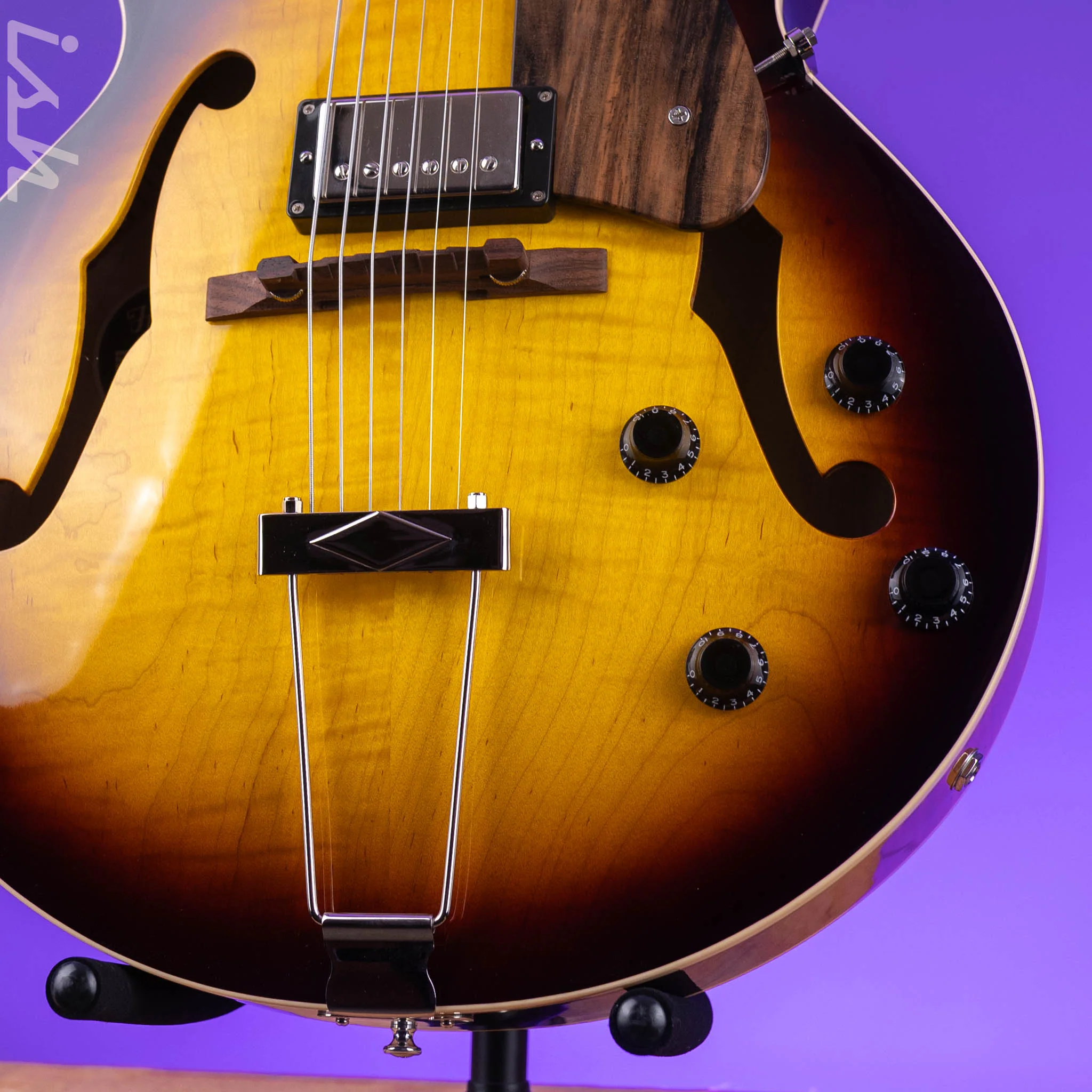 Heritage H-575 Hollowbody Guitar Original Sunburst Demo - Image 5