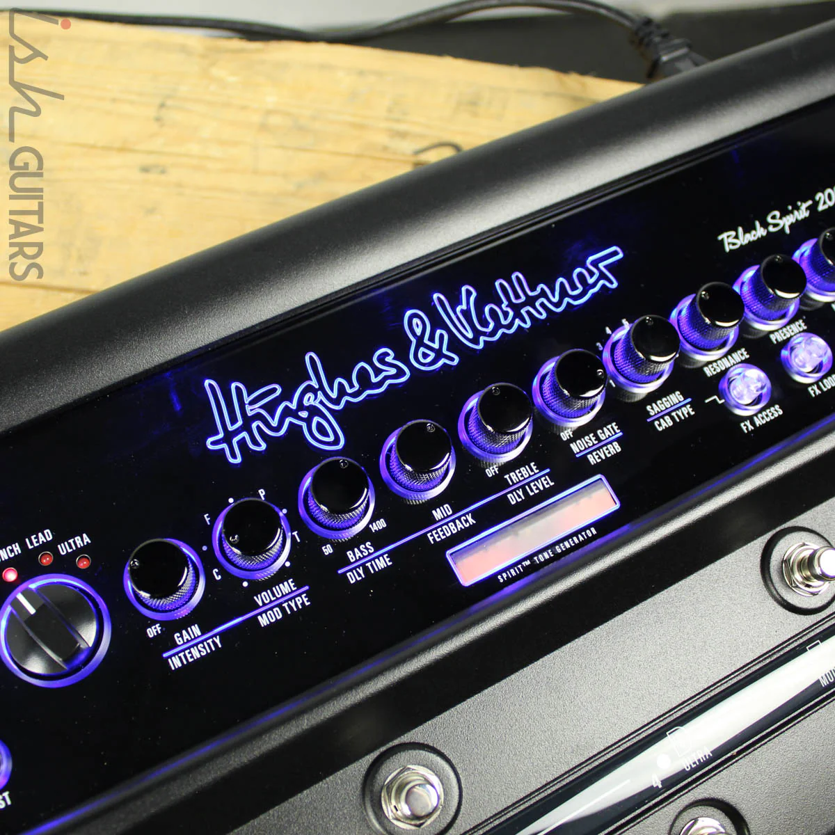Hughes & Kettner Black Spirit 200 Floorboard Amplifier - Image 2