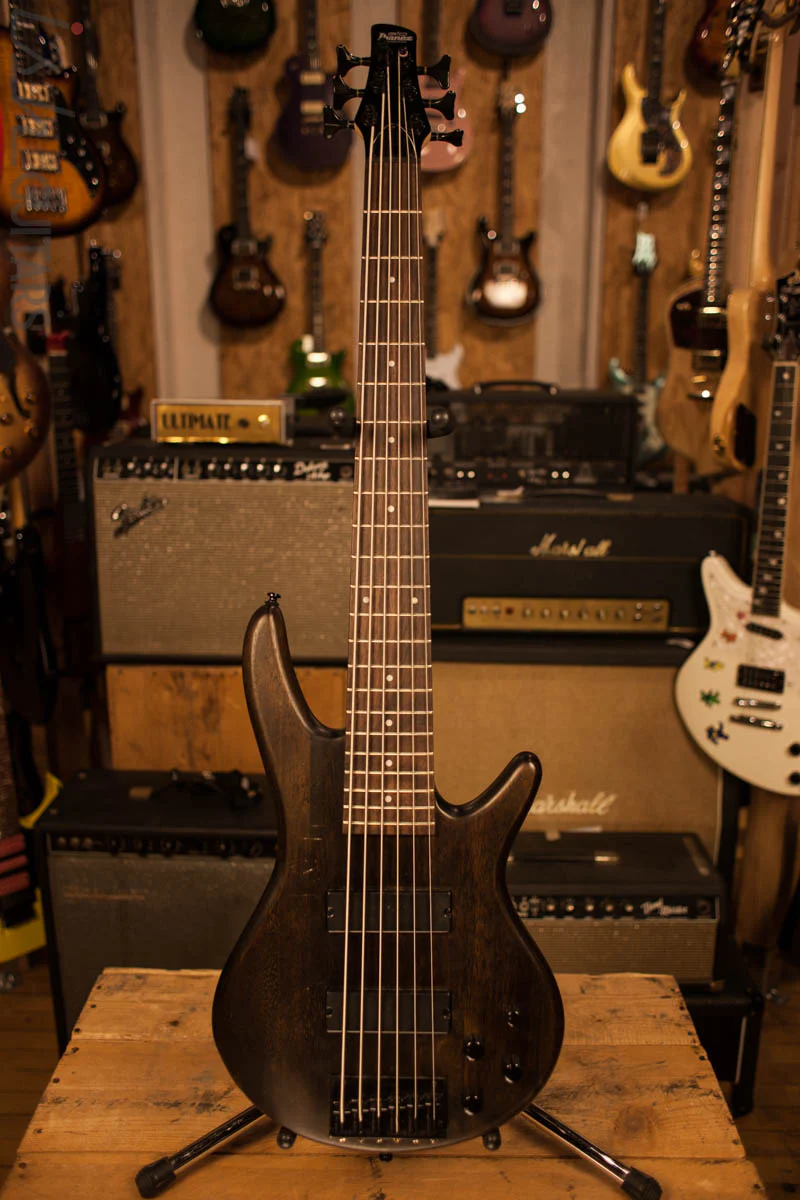 Ibanez Gio GSR206B 6 String Bass - Image 2