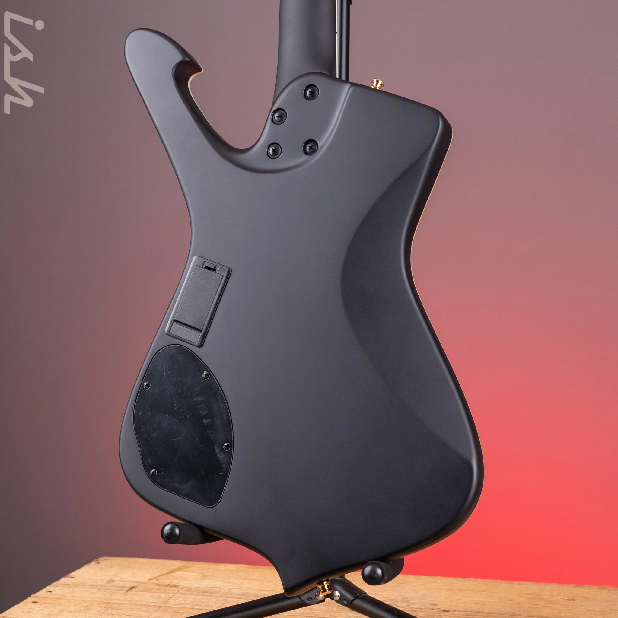 Ibanez ICB620 Iceman 4-String Bass Black Flat - Image 10