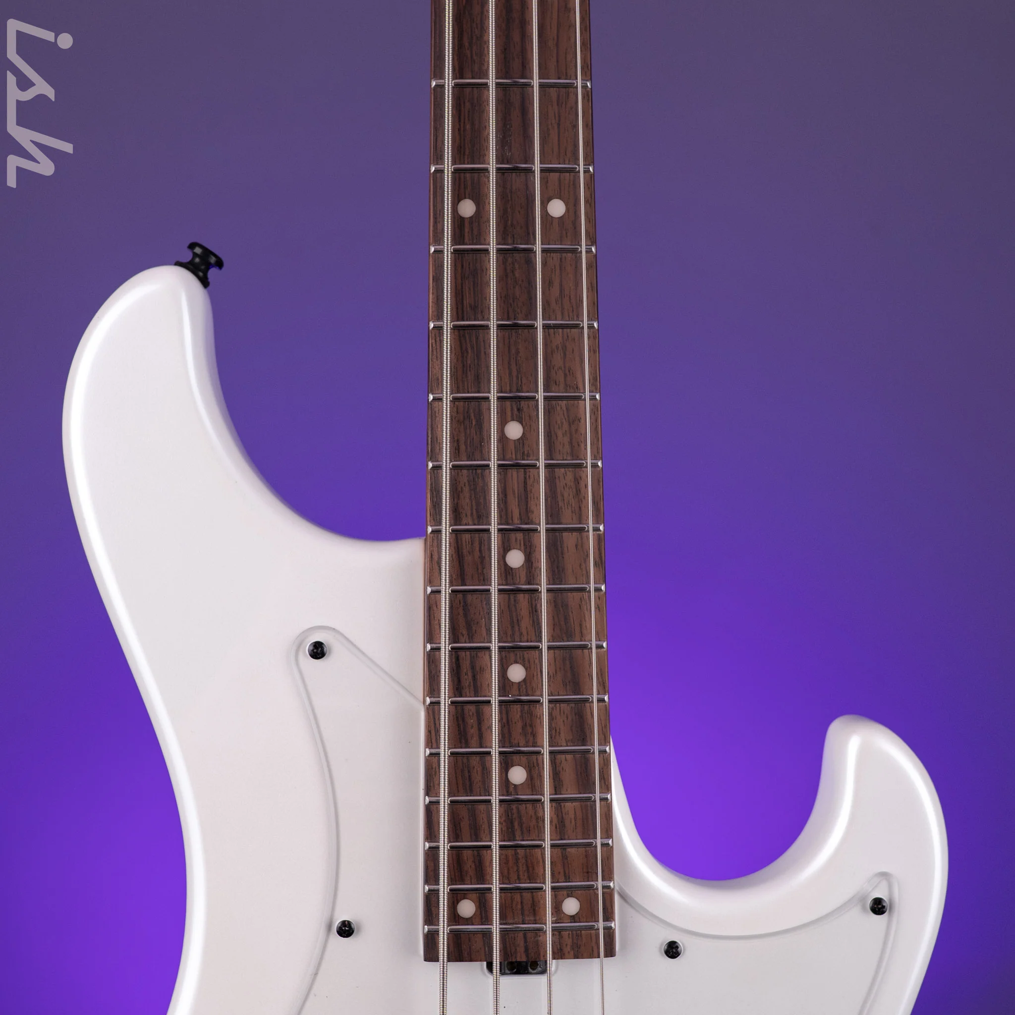 Ibanez Mode MDM1000 4-String Bass Pearl White - Image 6