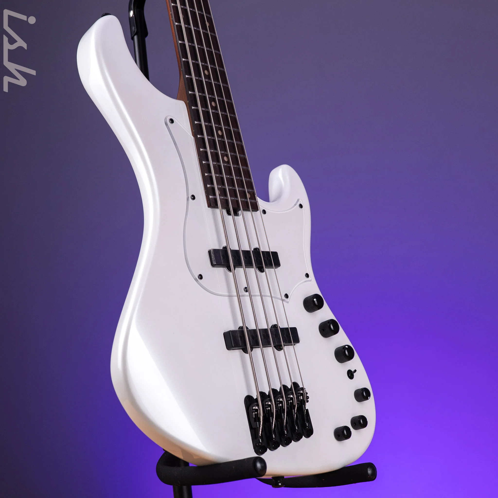 Ibanez Mode MDM1005 5-String Bass Pearl White - Image 3