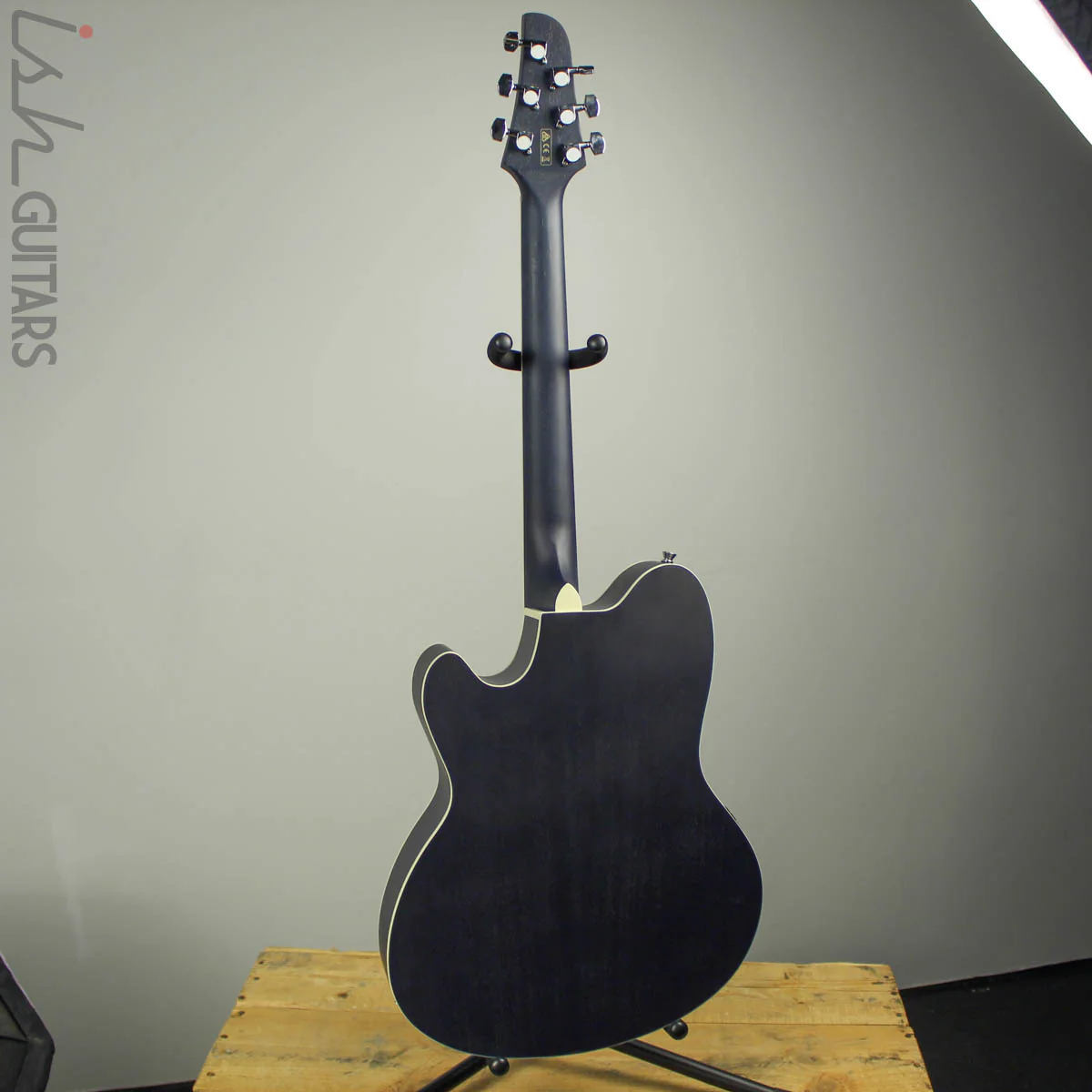 Ibanez PF28ECE Performance Dreadnought Cutaway Acoustic-Electric Guitar - Image 16