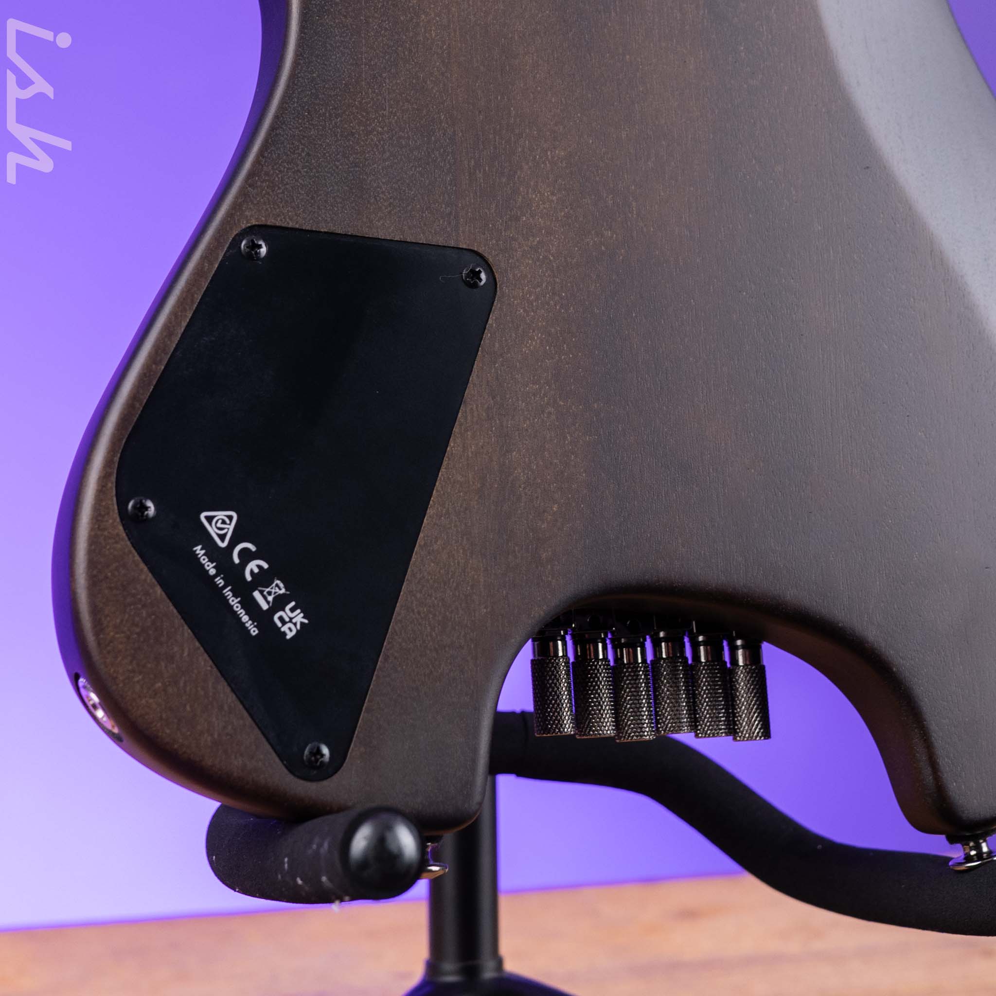 Ibanez Q52 Standard Electric Guitar Pale Moon Ebony - Image 9
