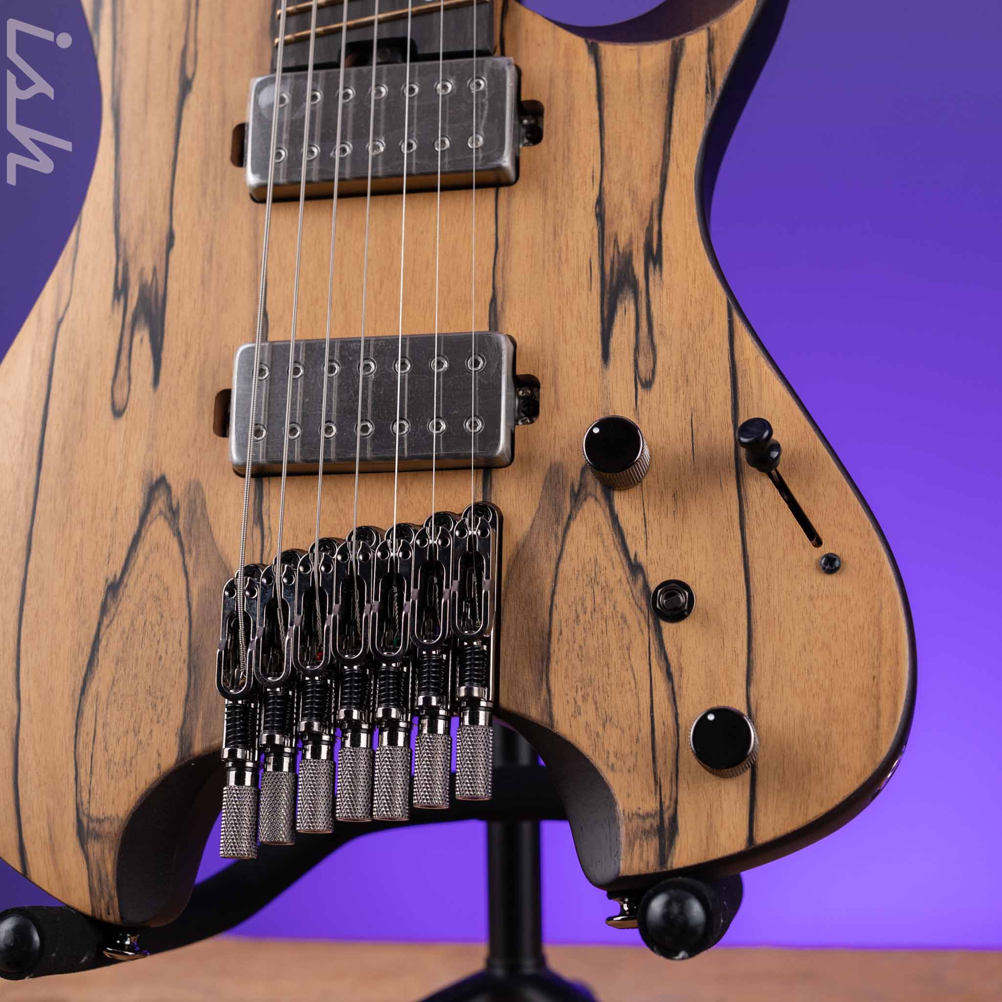Ibanez QX527 7-string Electric Guitar Pale Moon Ebony - Image 4