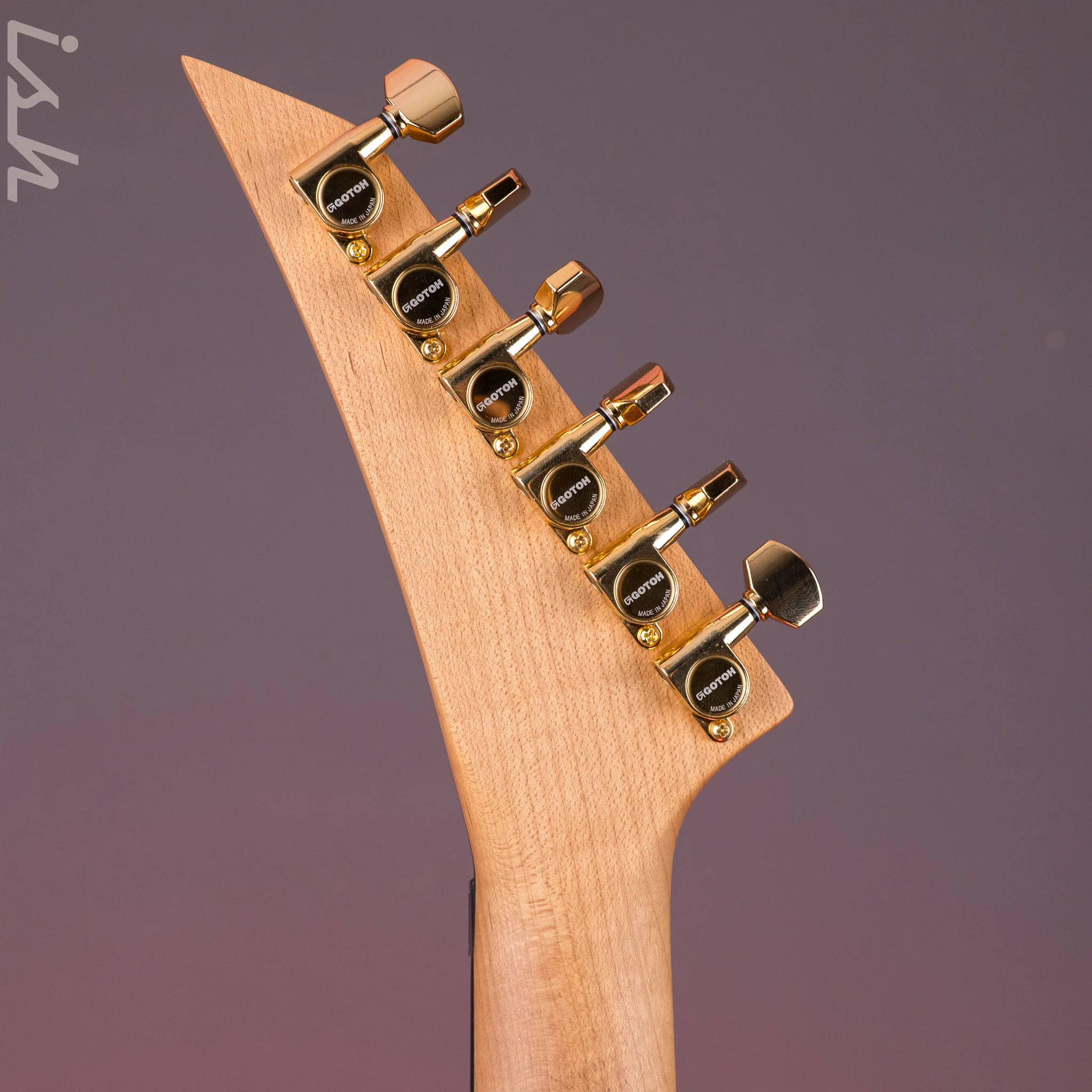 Jackson Custom Shop USA Special Edition Dinky Black Gold - Image 12