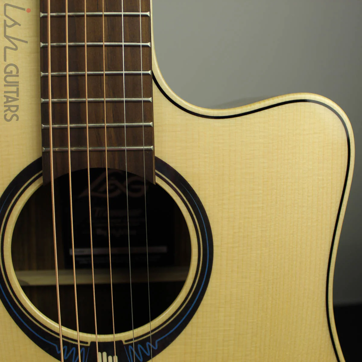 LAG THV20DCE Dreadnaught Cutaway HyVibe - Image 6