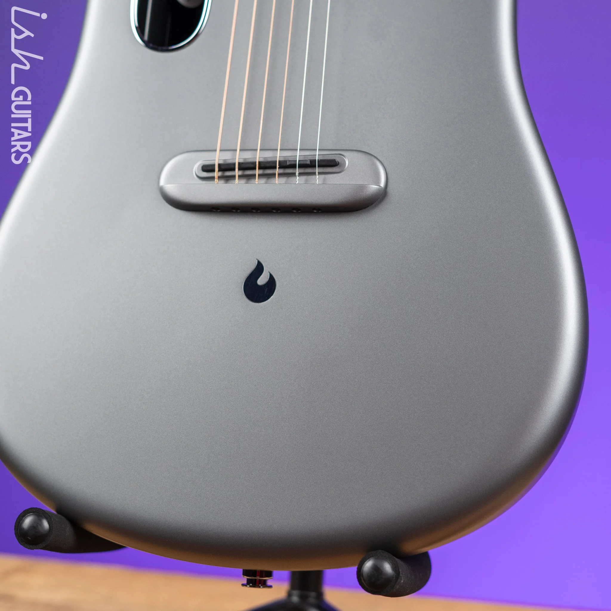 Lava Music LAVA ME 4 Carbon 36" Smart Acoustic-Electric Guitar Space Grey (w/ Airflow Bag) - Image 4