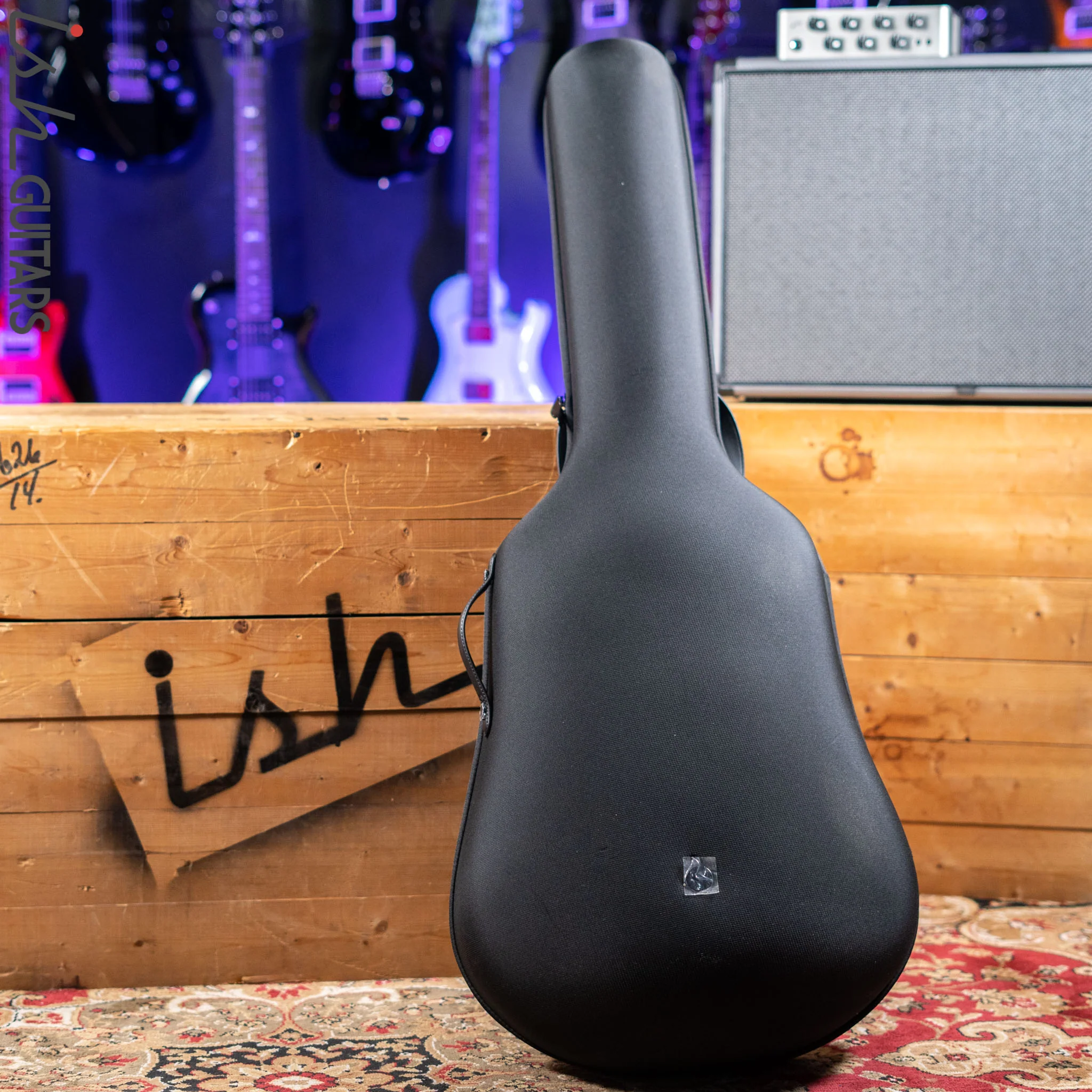 Lava Music Lava Me Pro Carbon Fiber Acoustic Guitar with Effects Black Gold - Image 11