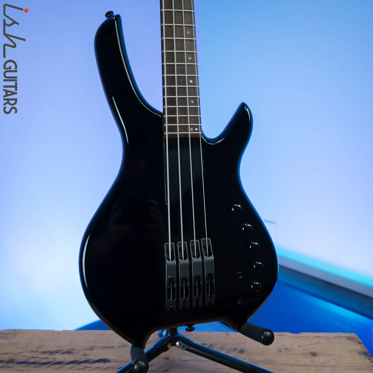 2009 Willcox Lightwave Sabre 4 String Bass Black