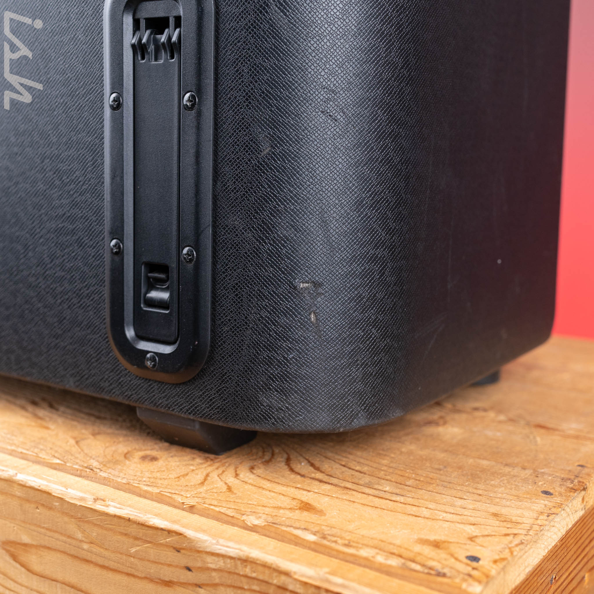 2020s Line 6 POWERCAB 112 Plus Active Guitar Speaker System - Image 9