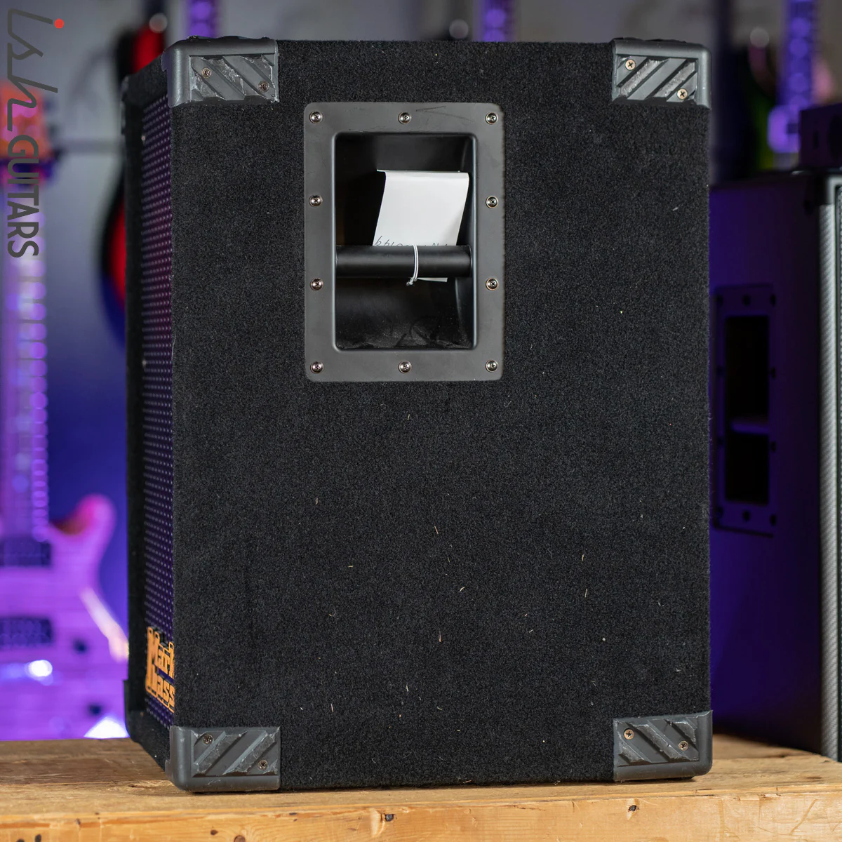 MarkBass Traveler 123 800W Bass Cabinet - Image 4