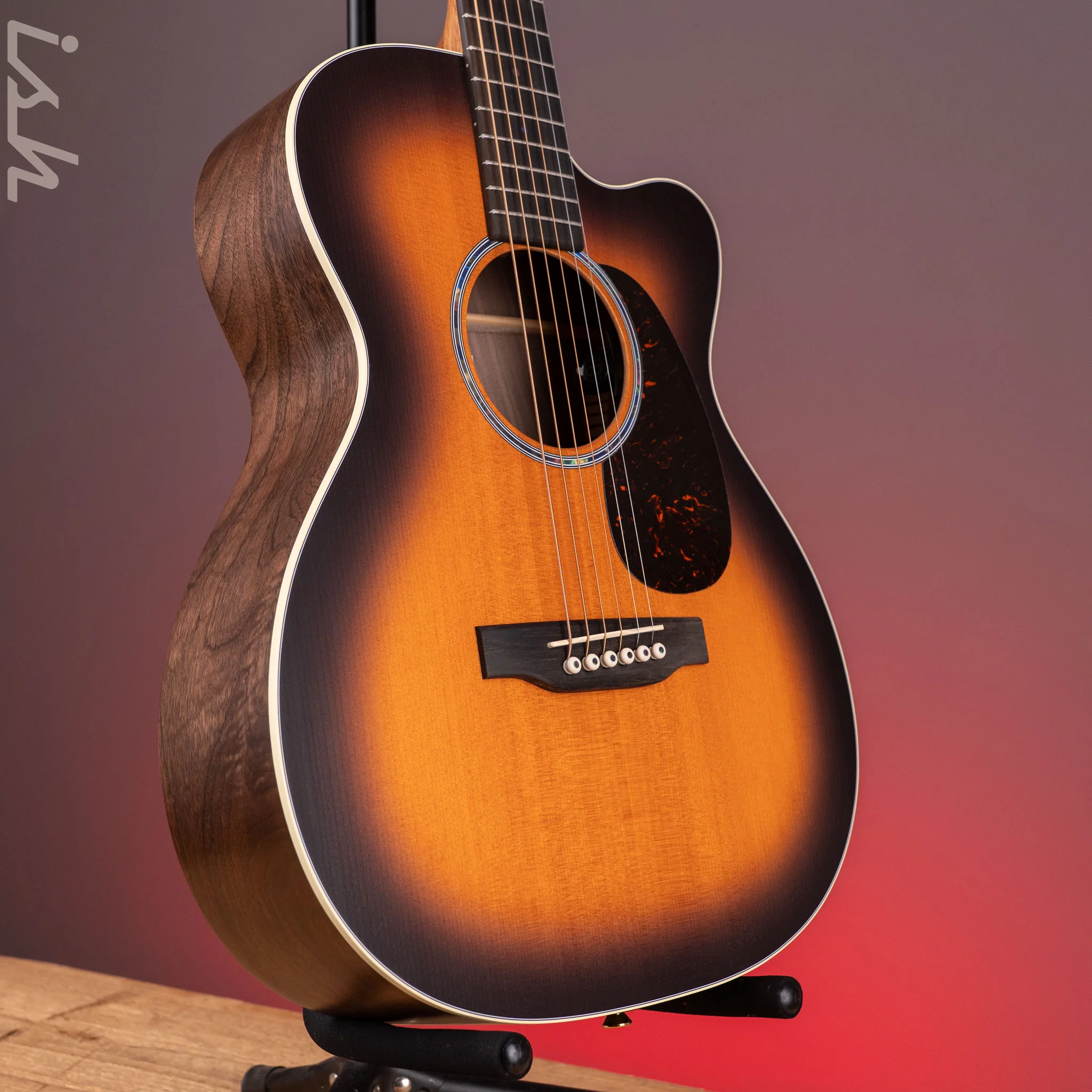 Martin 000 C-Jr E Walnut Burst *New Release* - Image 3