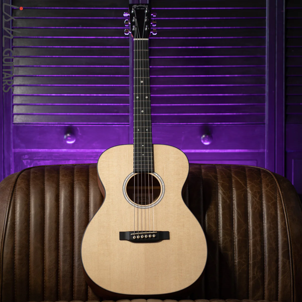 Martin 000 Jr-10 Acoustic Guitar Natural - Image 2