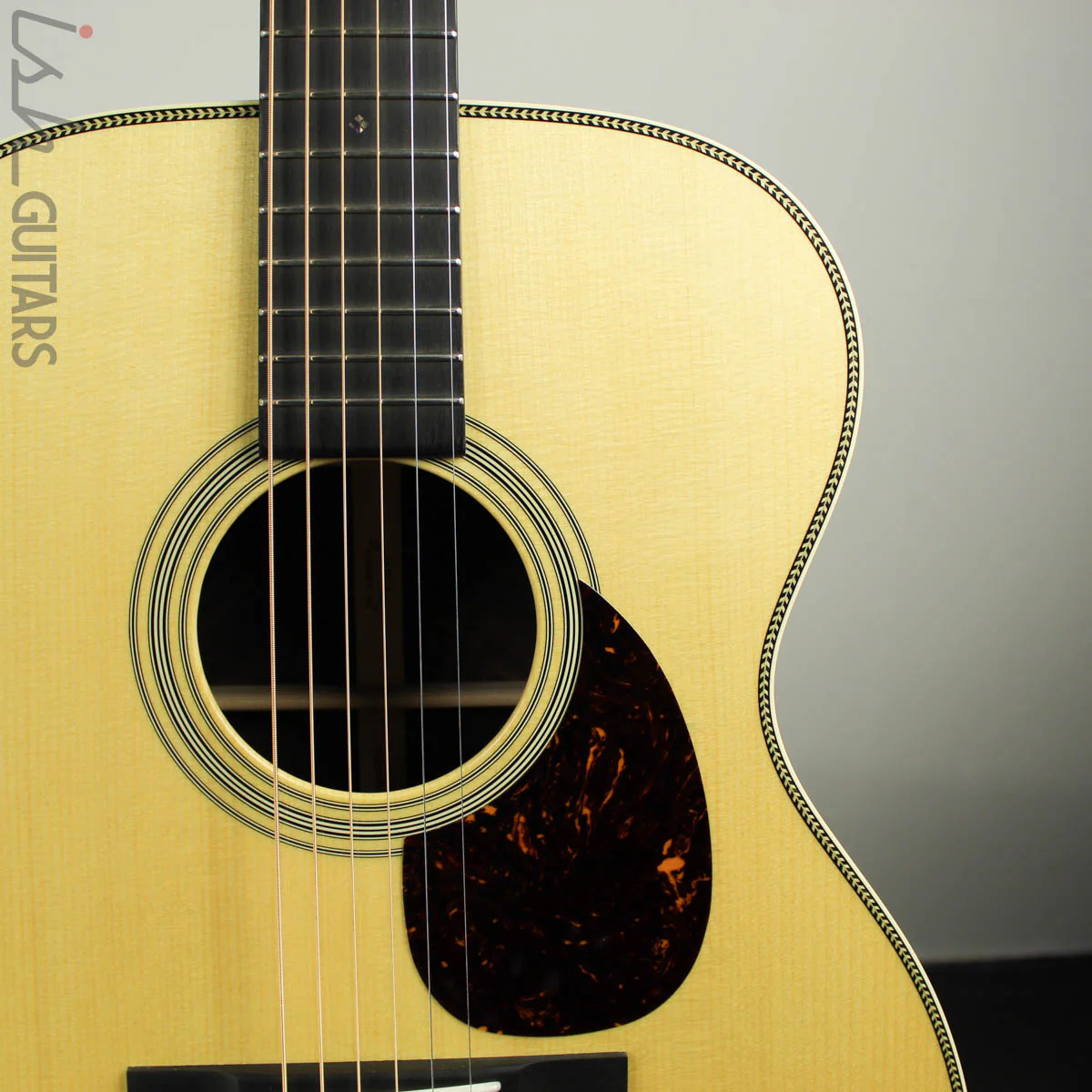 Martin Custom Shop 000-28 Wild Grain Rosewood Adirondack Spruce HD - Image 4