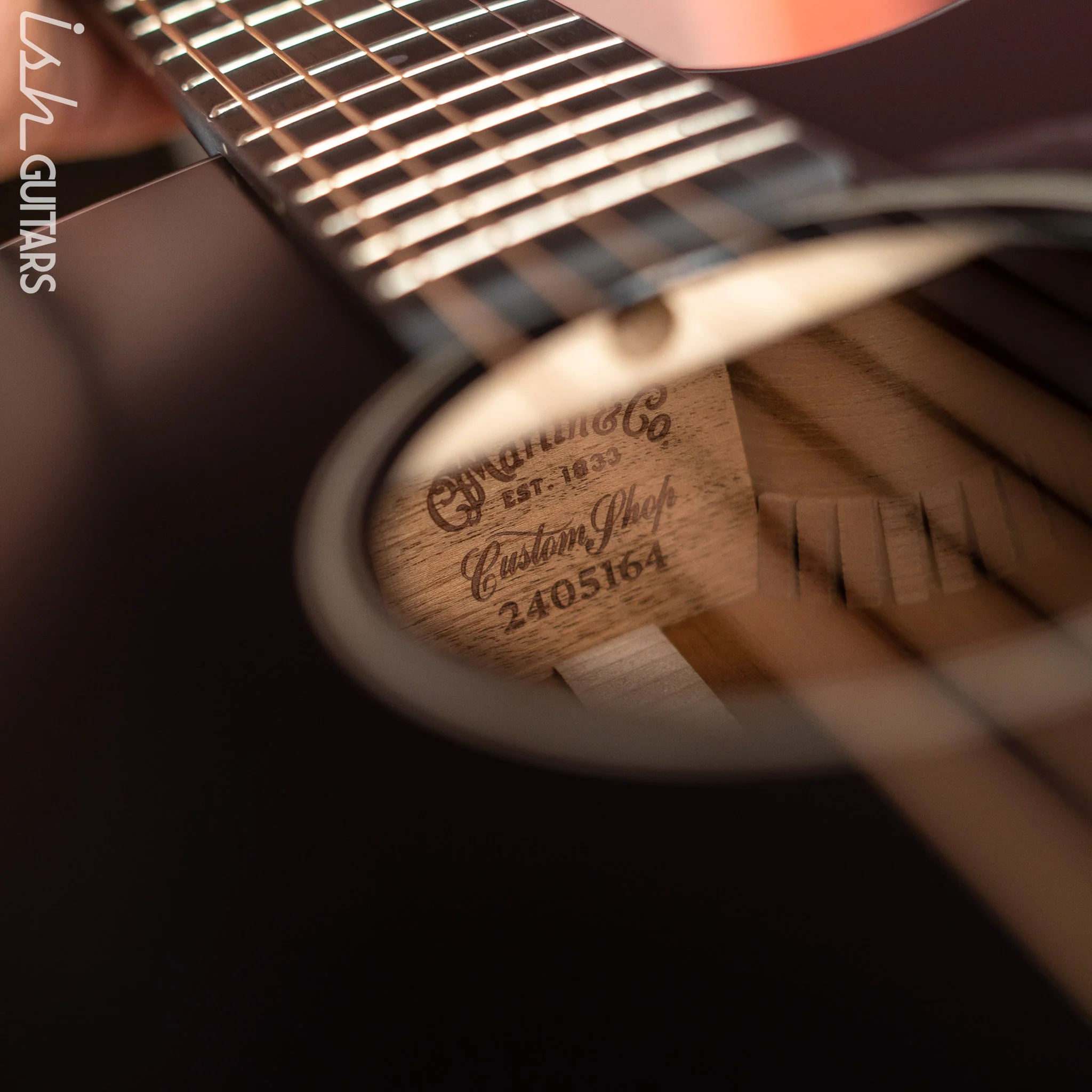 Martin Custom Shop 00-18 Slope Shoulder Cutaway Demo - Image 12